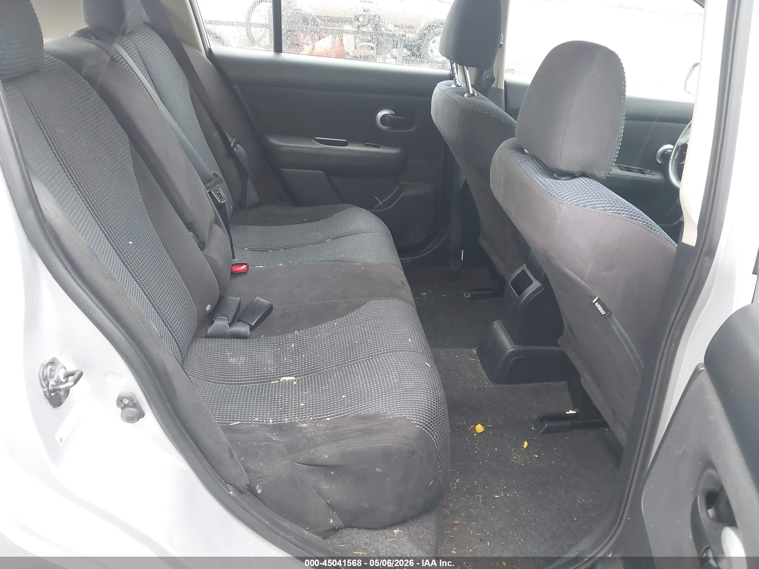 2012 Nissan Versa 1.8 Sl Серебряный vin: 3N1BC1CP4CK271285