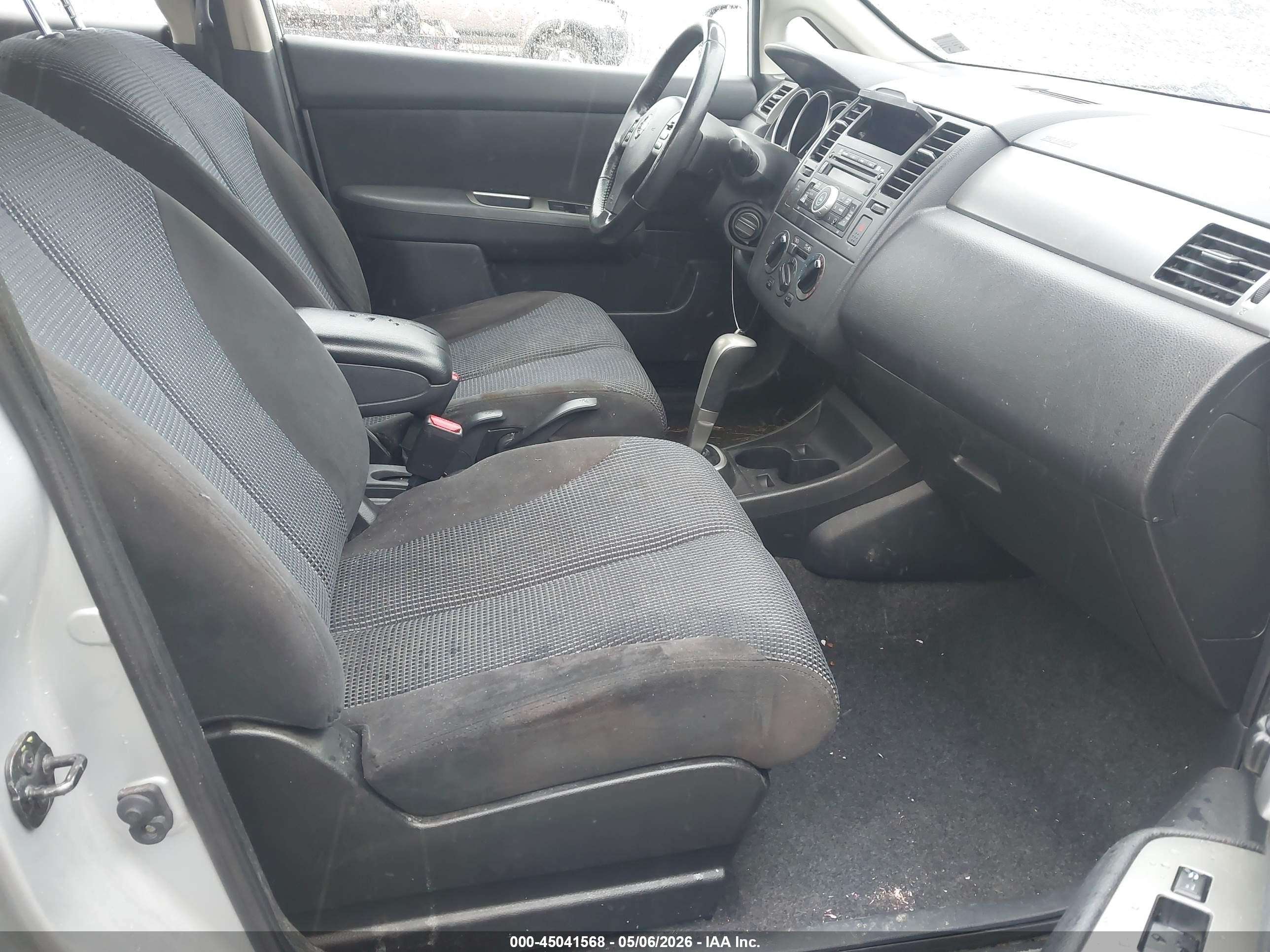 2012 Nissan Versa 1.8 Sl Серебряный vin: 3N1BC1CP4CK271285