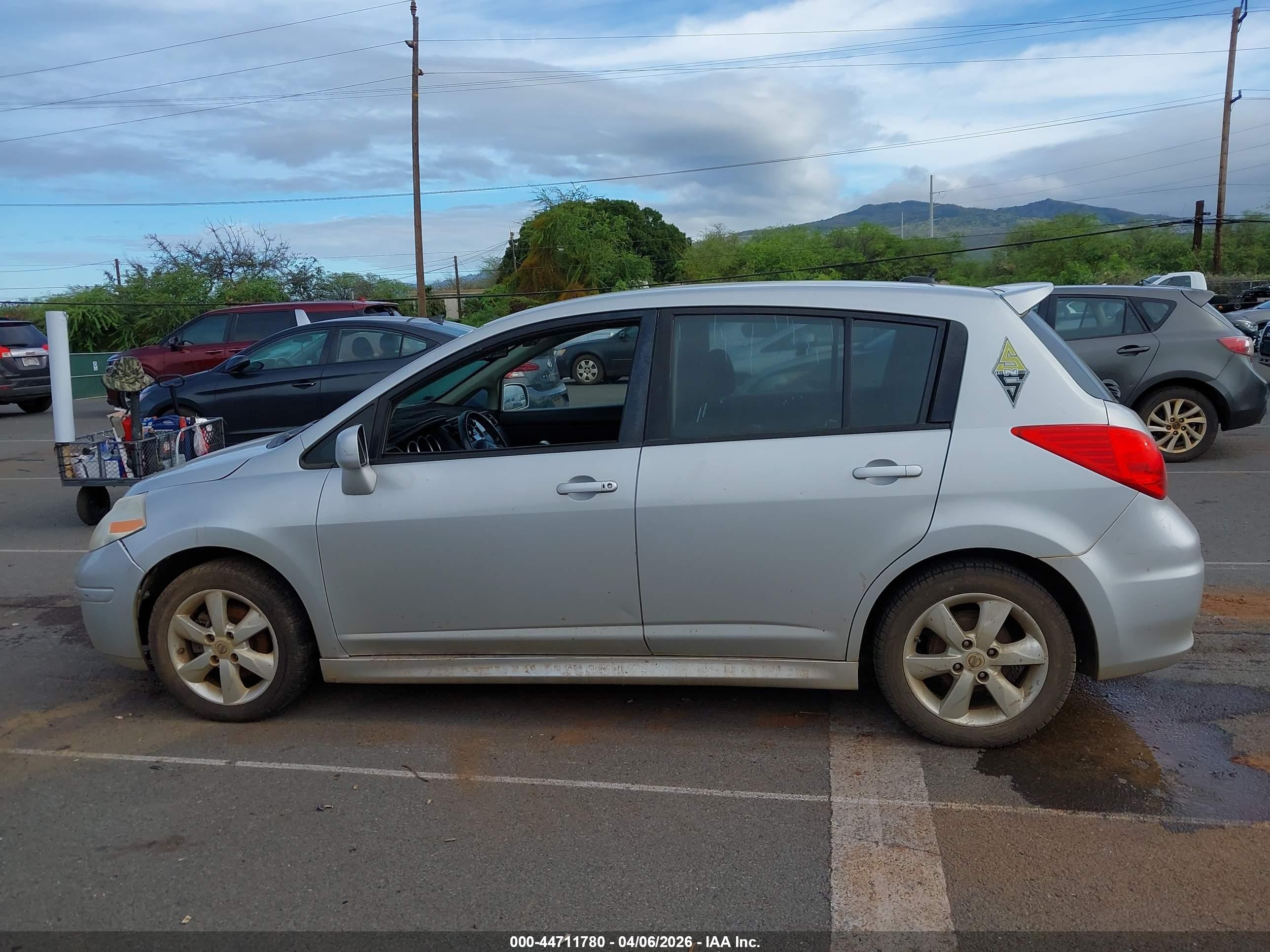 2012 Nissan Versa 1.8 Sl Silver vin: 3N1BC1CP4CK803456