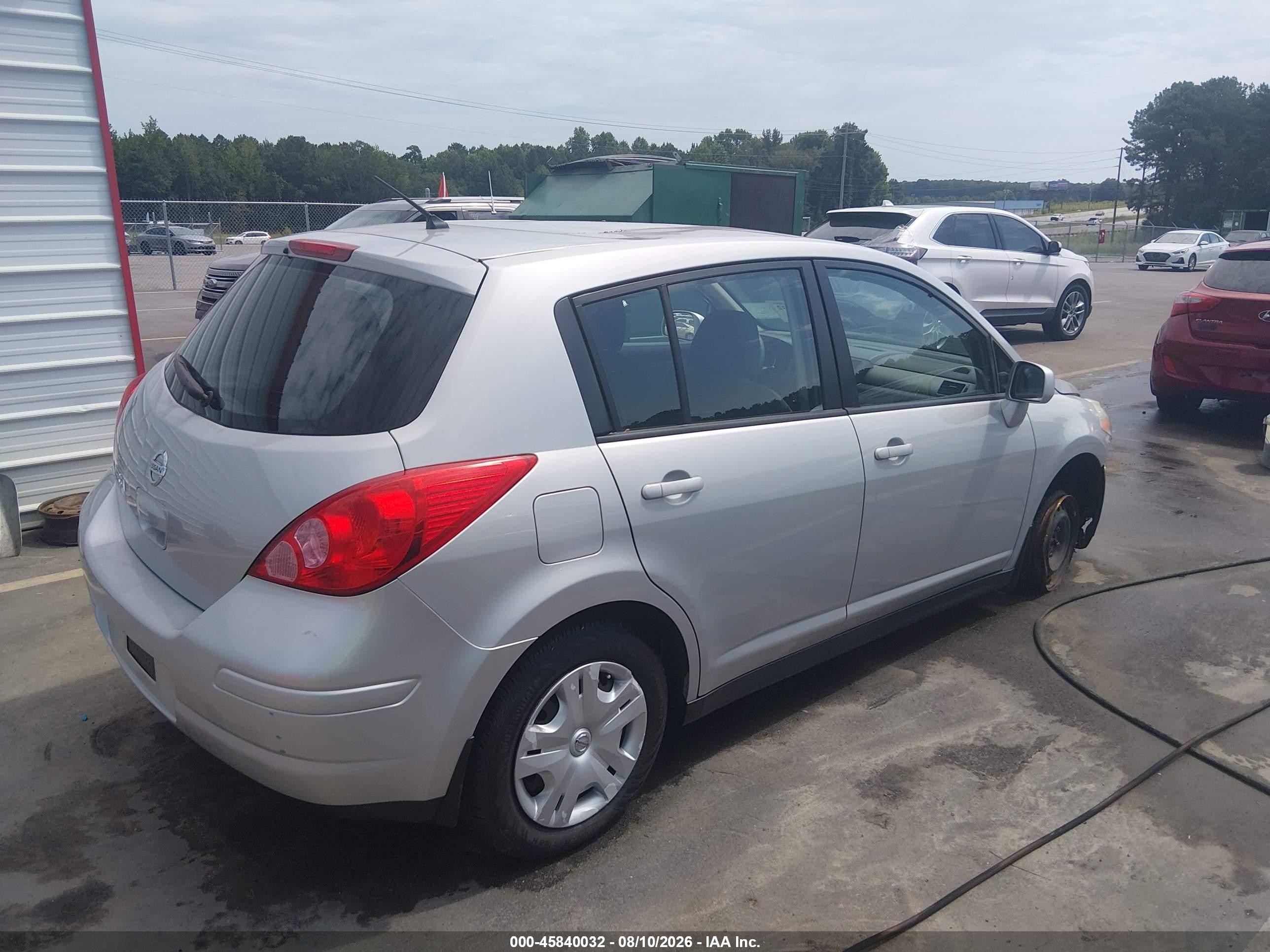 2012 Nissan Versa 1.8 S Серебряный vin: 3N1BC1CP4CK807779