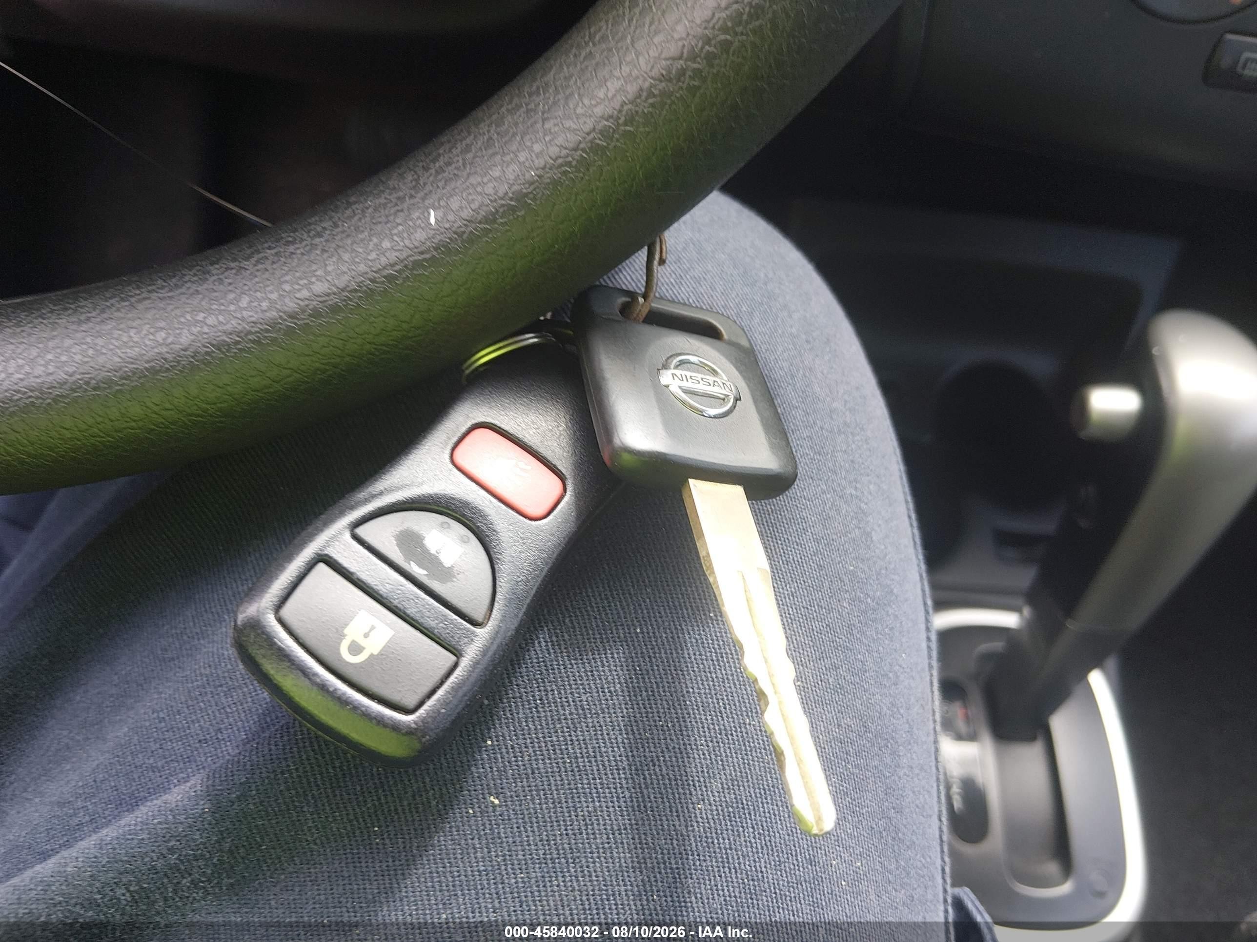 2012 Nissan Versa 1.8 S Серебряный vin: 3N1BC1CP4CK807779