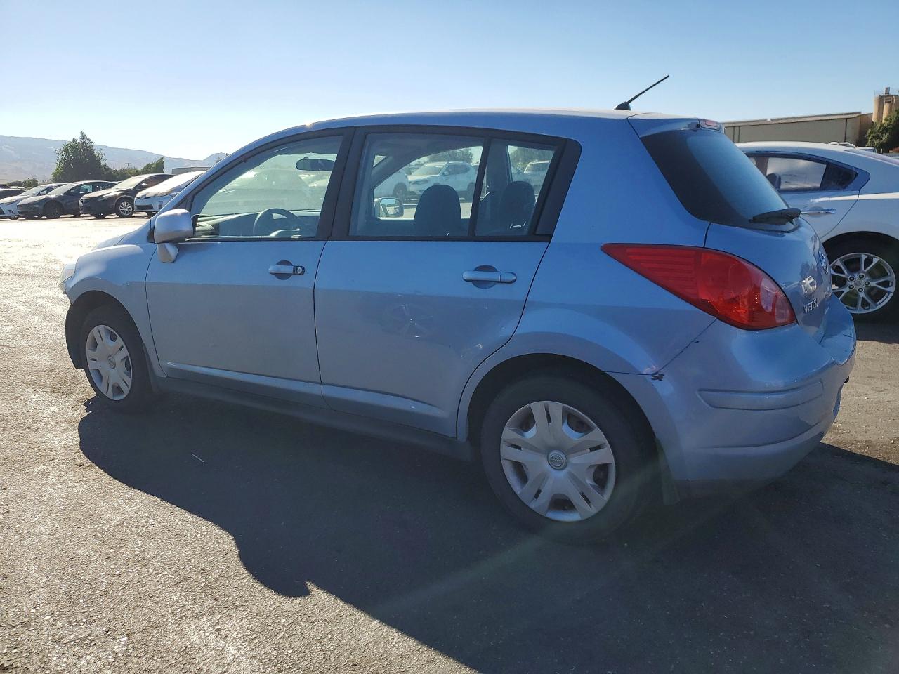 2010 Nissan Versa 1.8 S Blue vin: 3N1BC1CP5AL374982