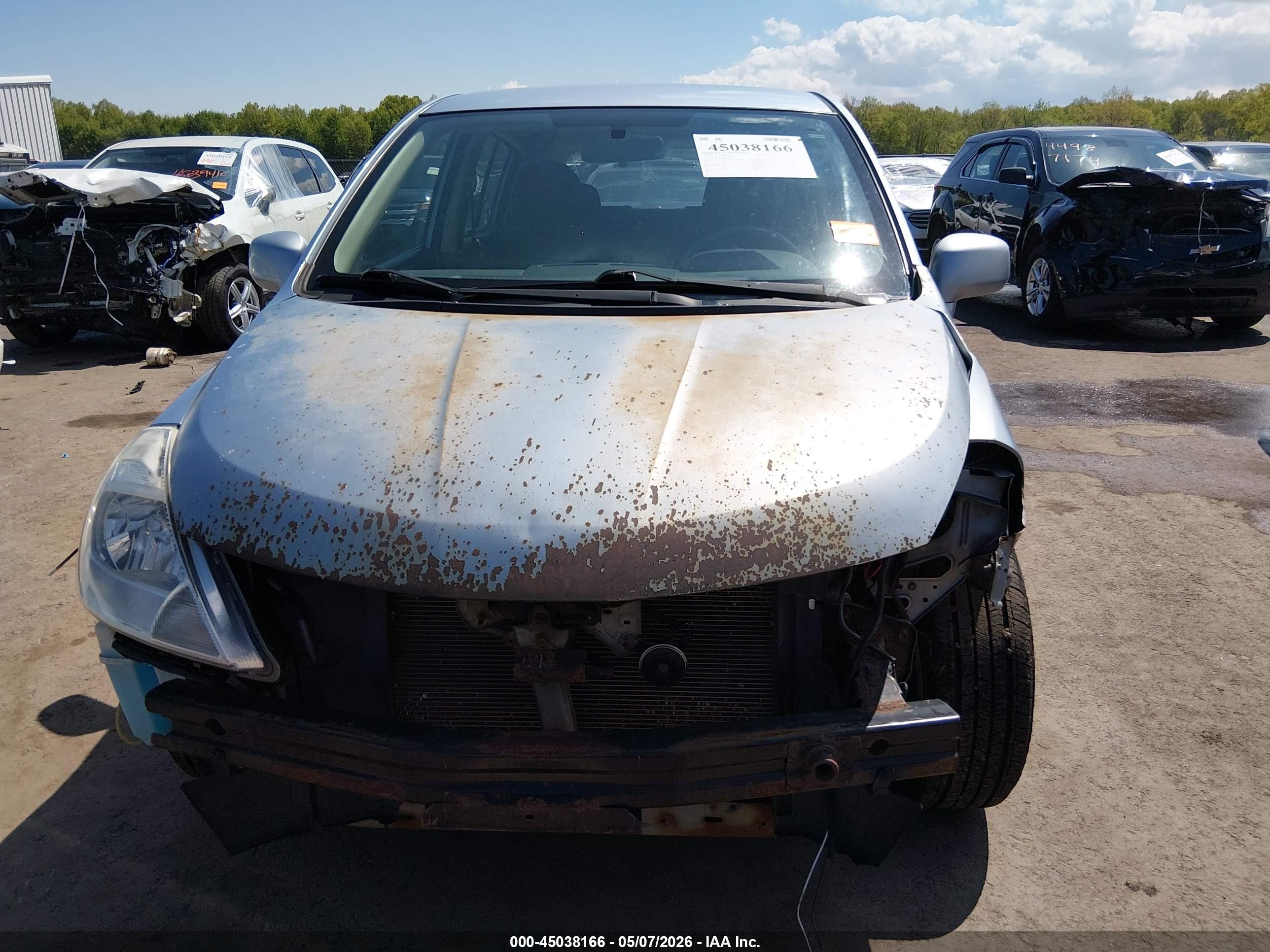 2010 Nissan Versa 1.8s Синий vin: 3N1BC1CP5AL415028