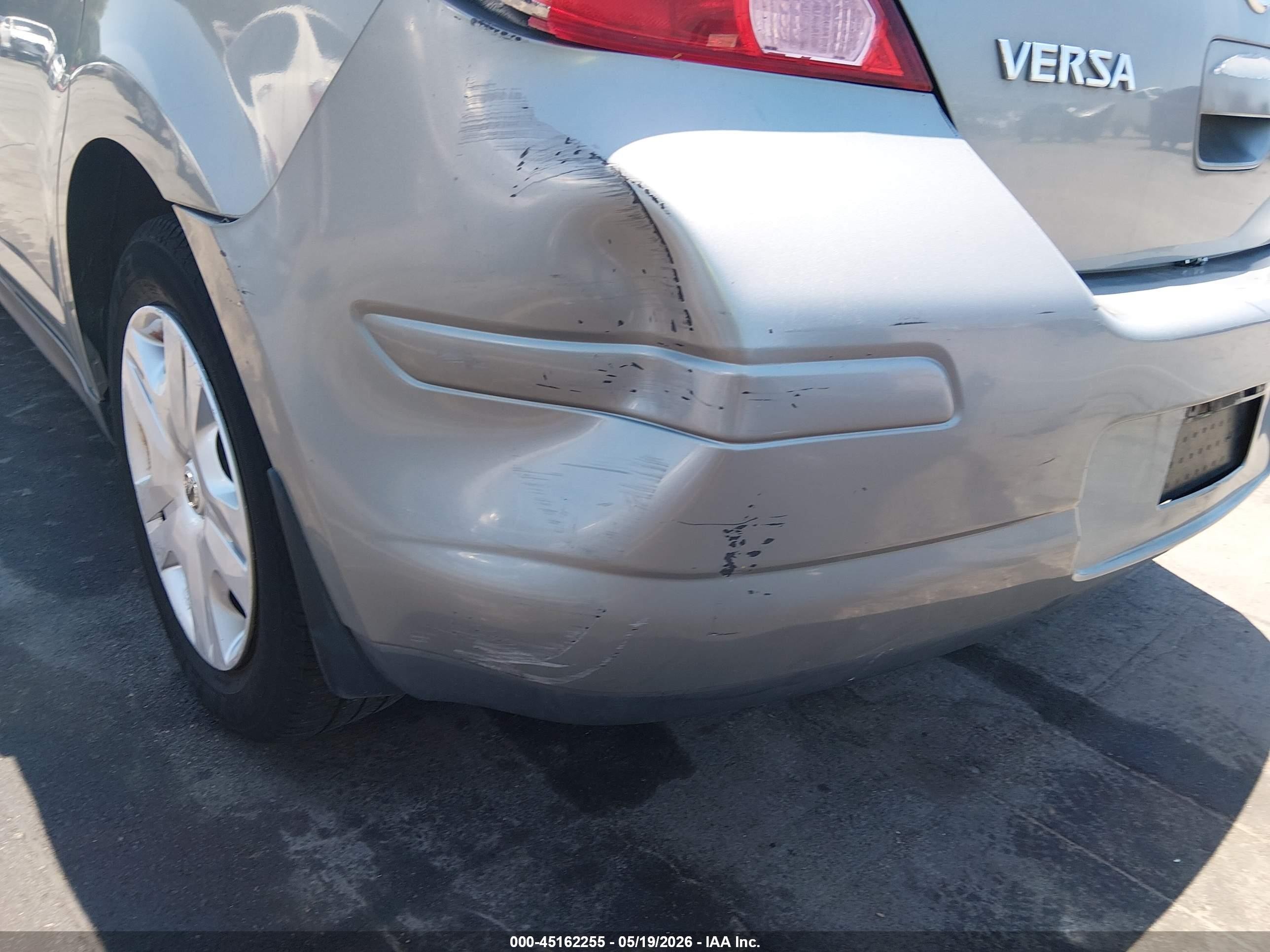 2010 Nissan Versa 1.8s Gray vin: 3N1BC1CP5AL432685