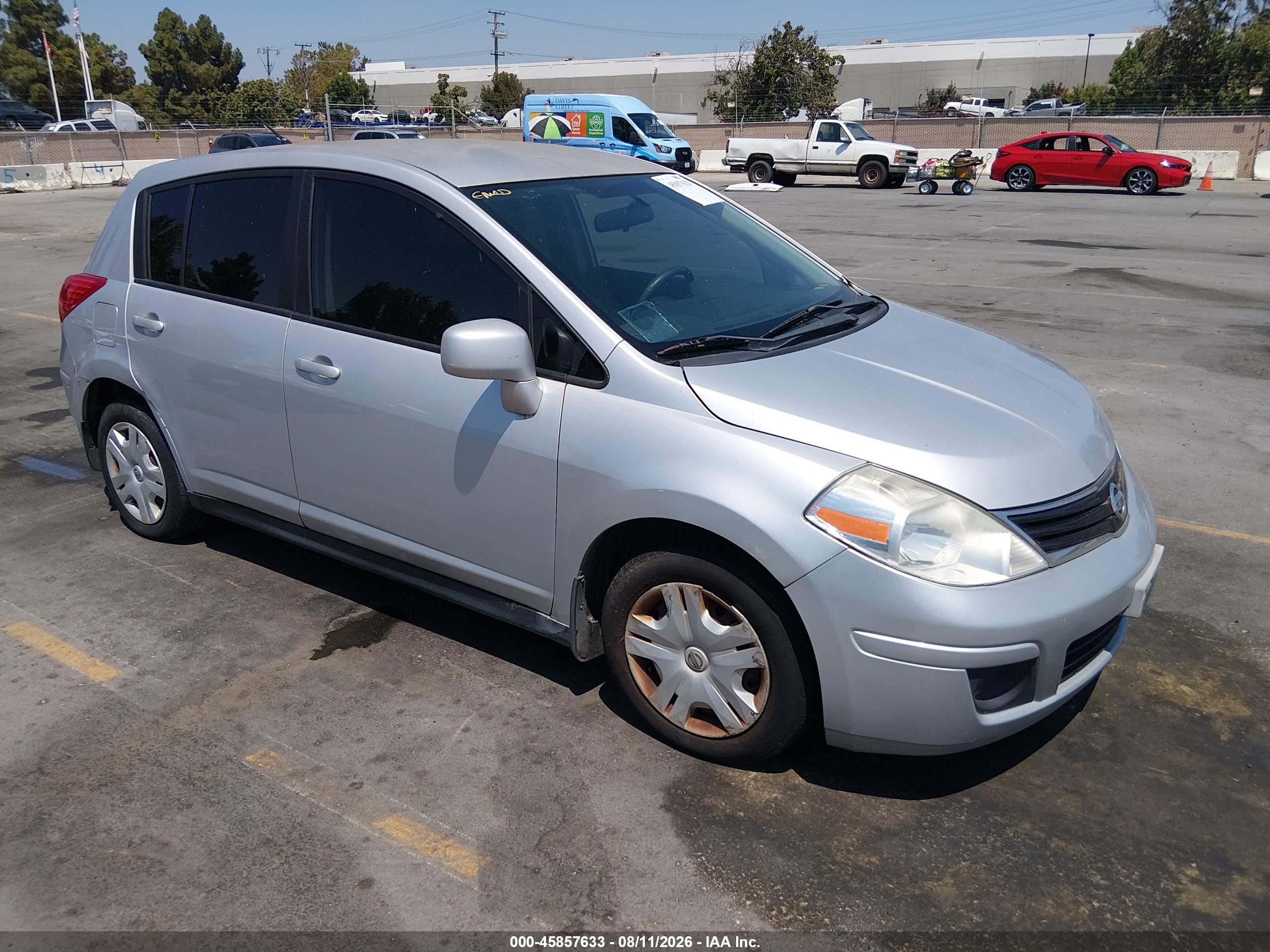 2010 Nissan Versa 1.8s Silver vin: 3N1BC1CP5AL453147