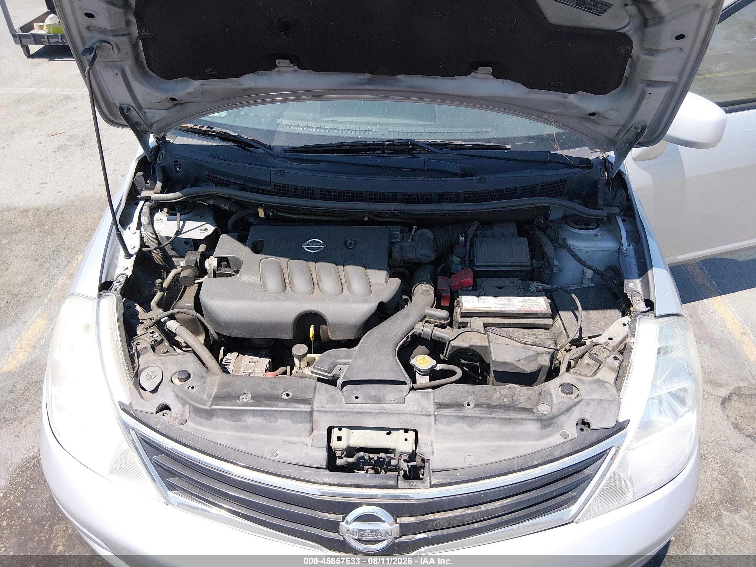 2010 Nissan Versa 1.8s Silver vin: 3N1BC1CP5AL453147