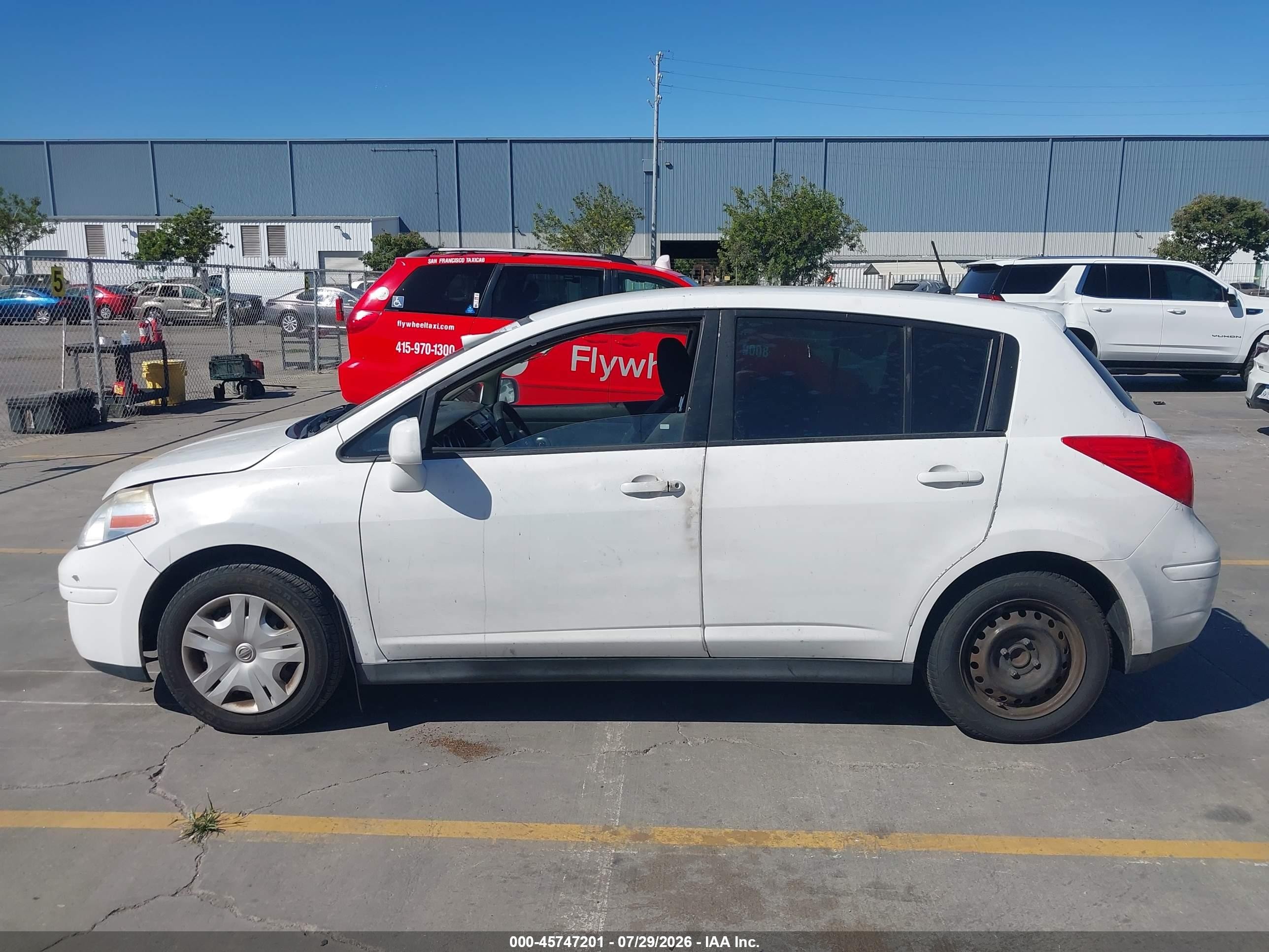 2010 Nissan Versa 1.8s White vin: 3N1BC1CP5AL457506