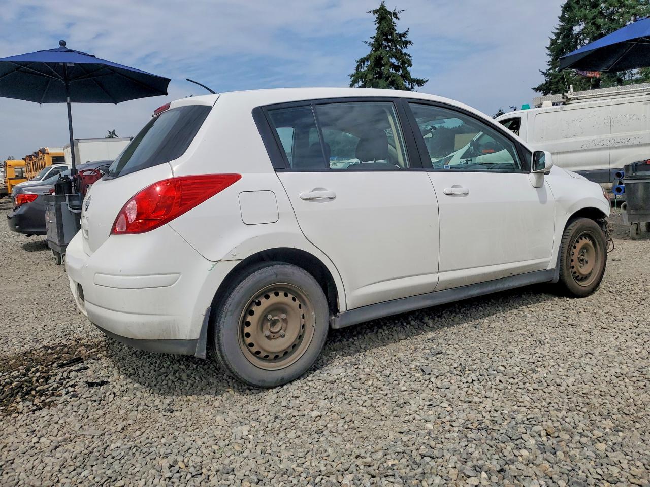 2011 Nissan Versa 1.8 S White vin: 3N1BC1CP5BL361957