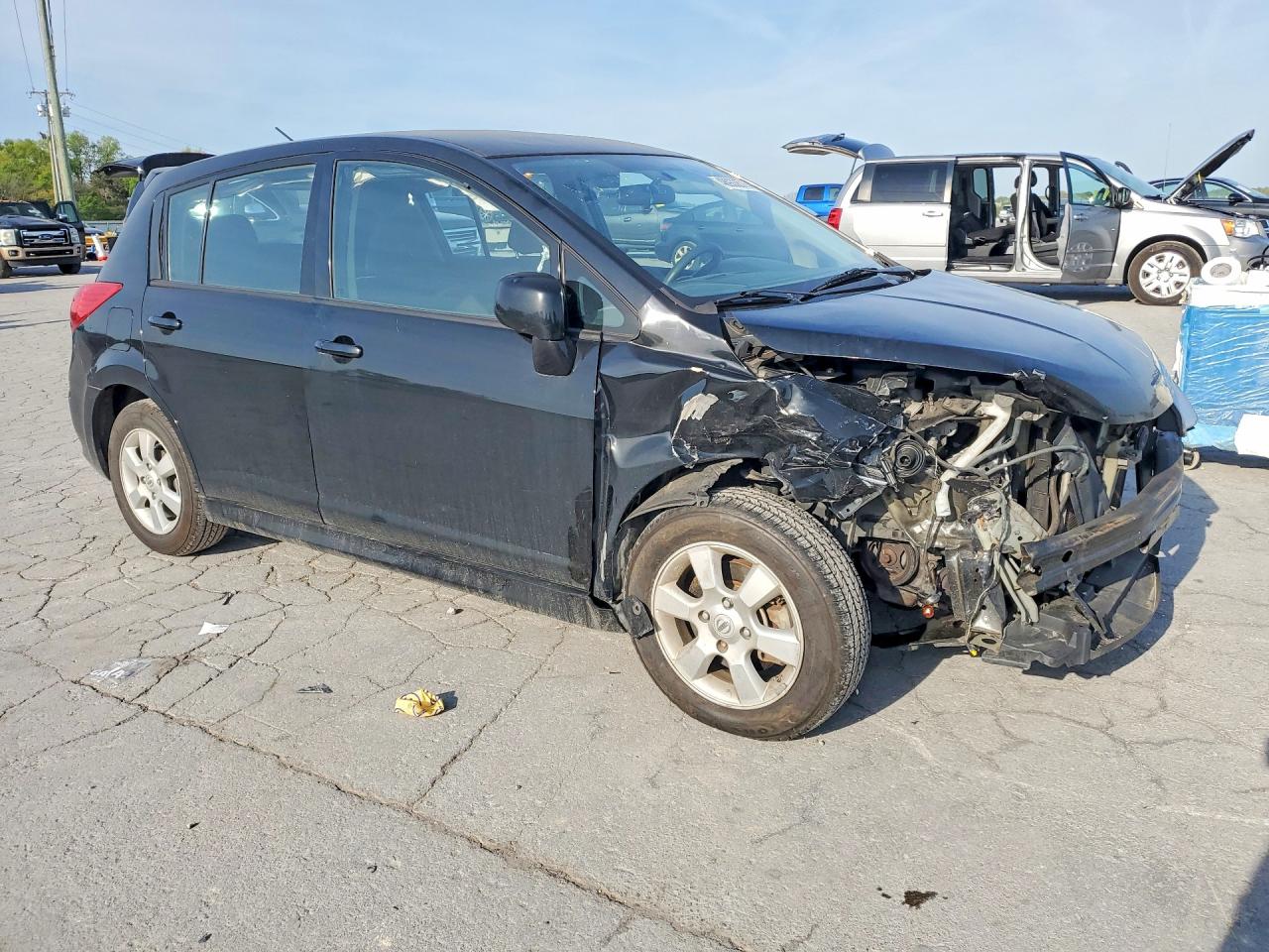 2011 Niss Versa 1.8 S Black vin: 3N1BC1CP5BL435328