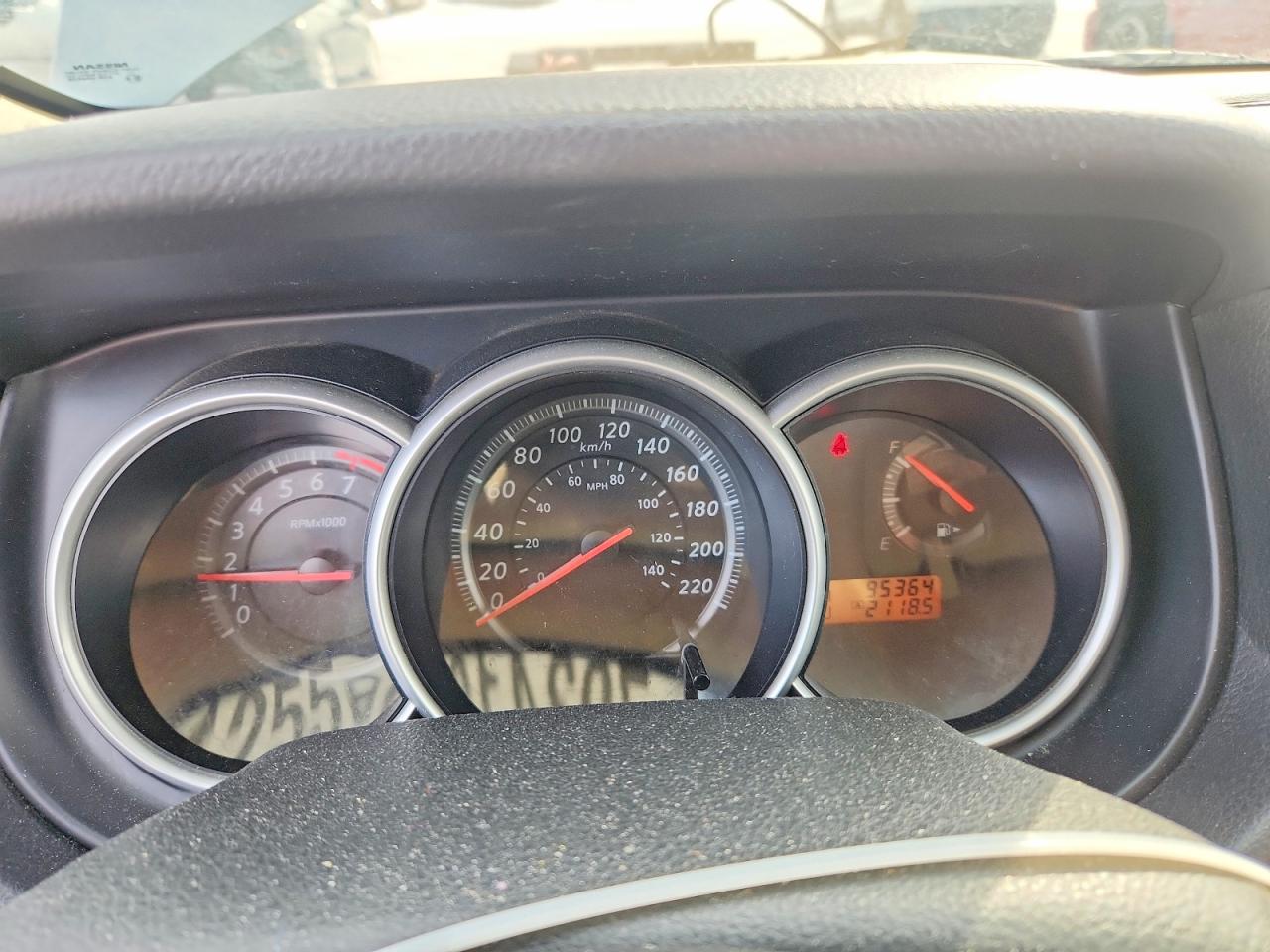 2011 Nissan Versa Silver vin: 3N1BC1CP5BL471634