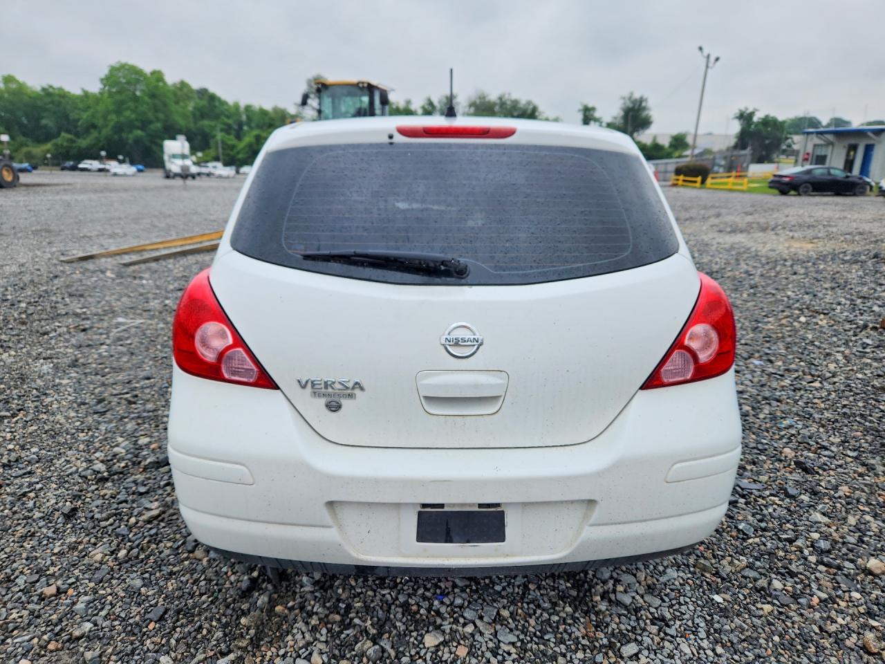 2011 Nissan Versa 1.8 S White vin: 3N1BC1CP5BL497120