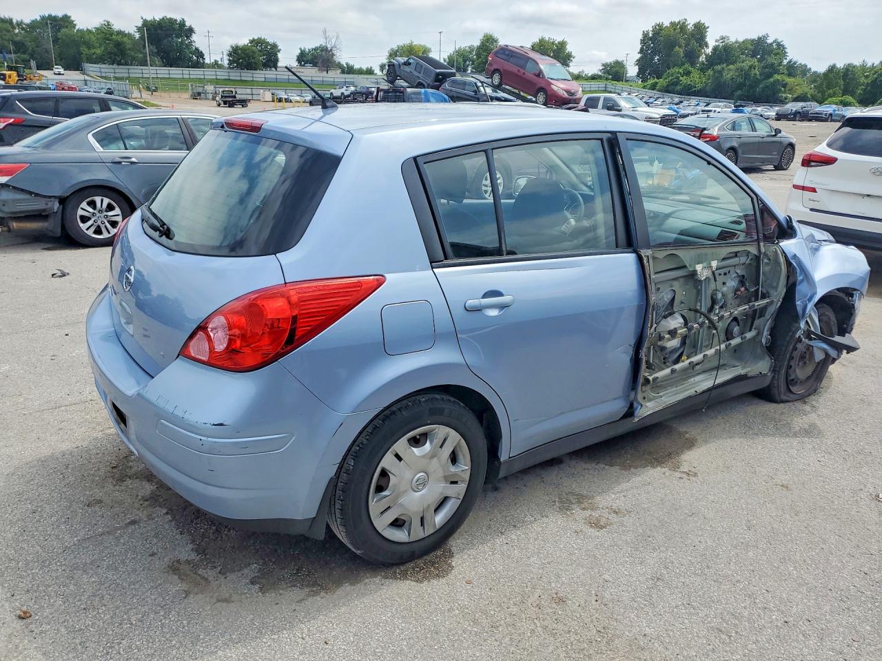 2011 Nissan Versa 1.8 S Blue vin: 3N1BC1CP5BL500968