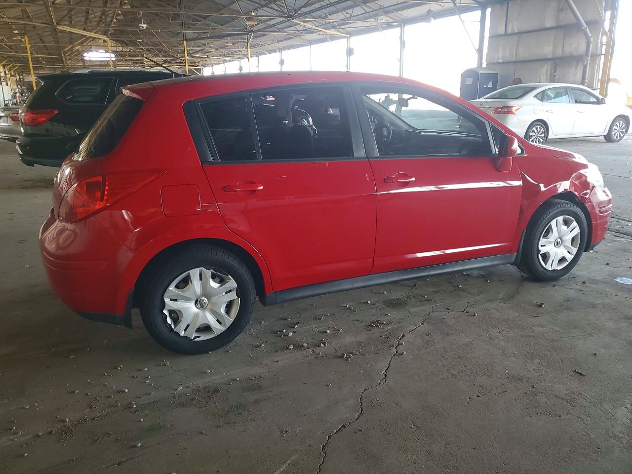 2012 Nissan Versa 1.8 S Red vin: 3N1BC1CP5CK213833