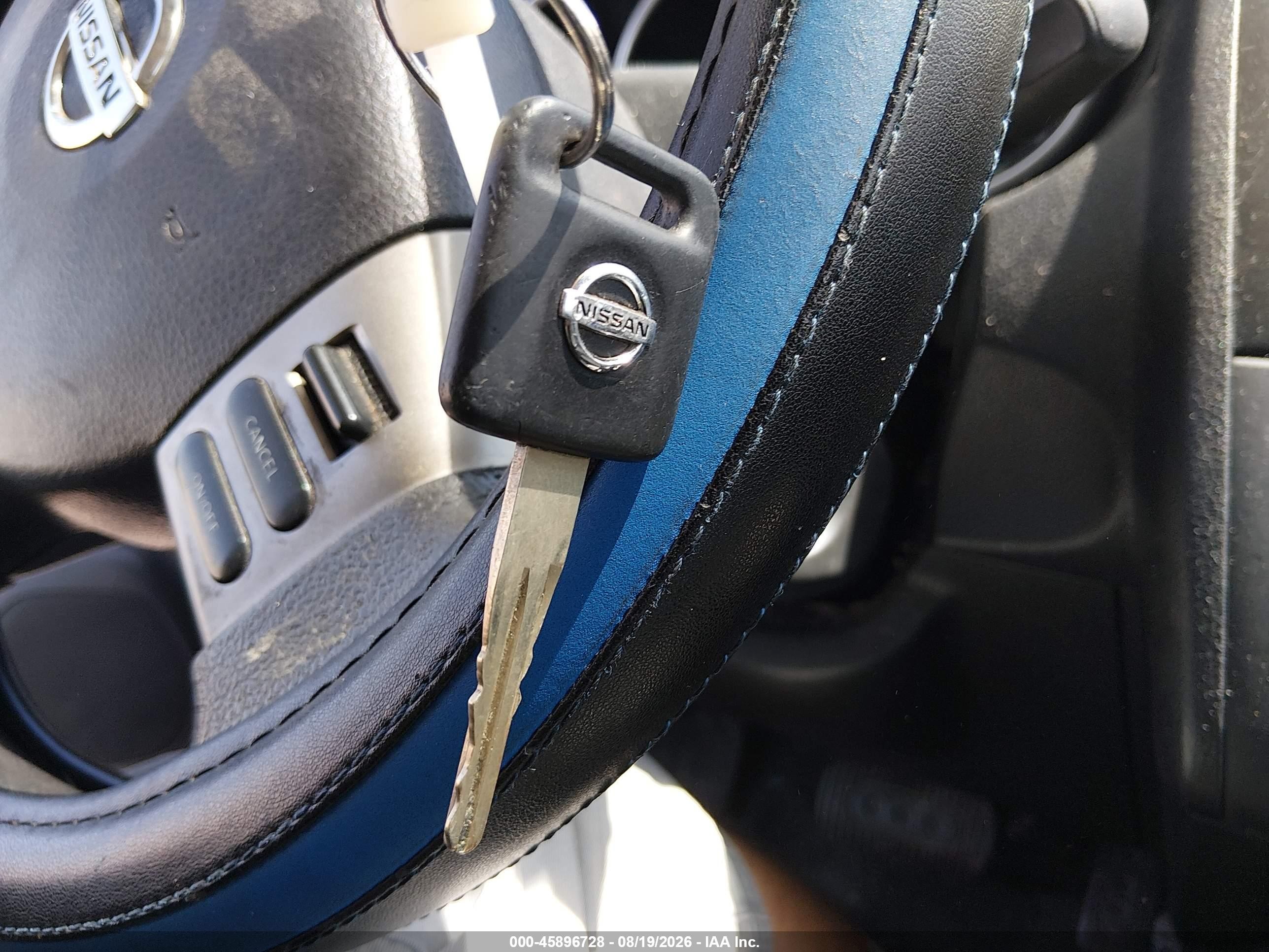 2012 Nissan Versa 1.8 S Серебряный vin: 3N1BC1CP5CK226338