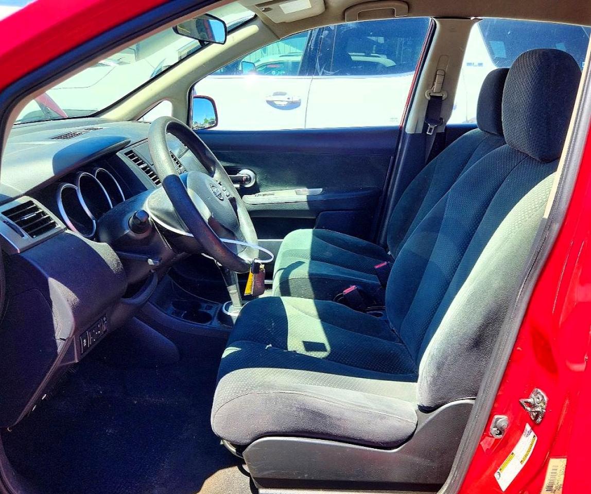 2012 Nissan Versa 1.8 S Red vin: 3N1BC1CP5CK268539