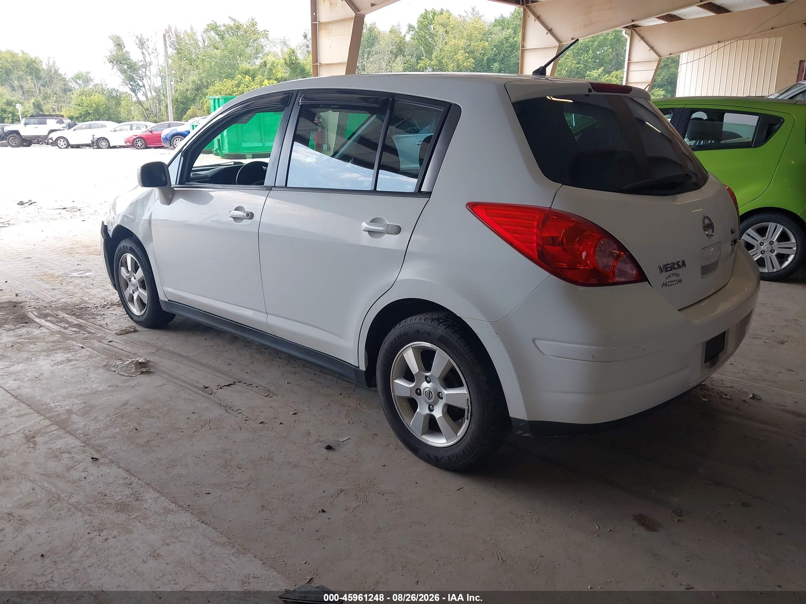 2012 Nissan Versa 1.8 S White vin: 3N1BC1CP5CK288158