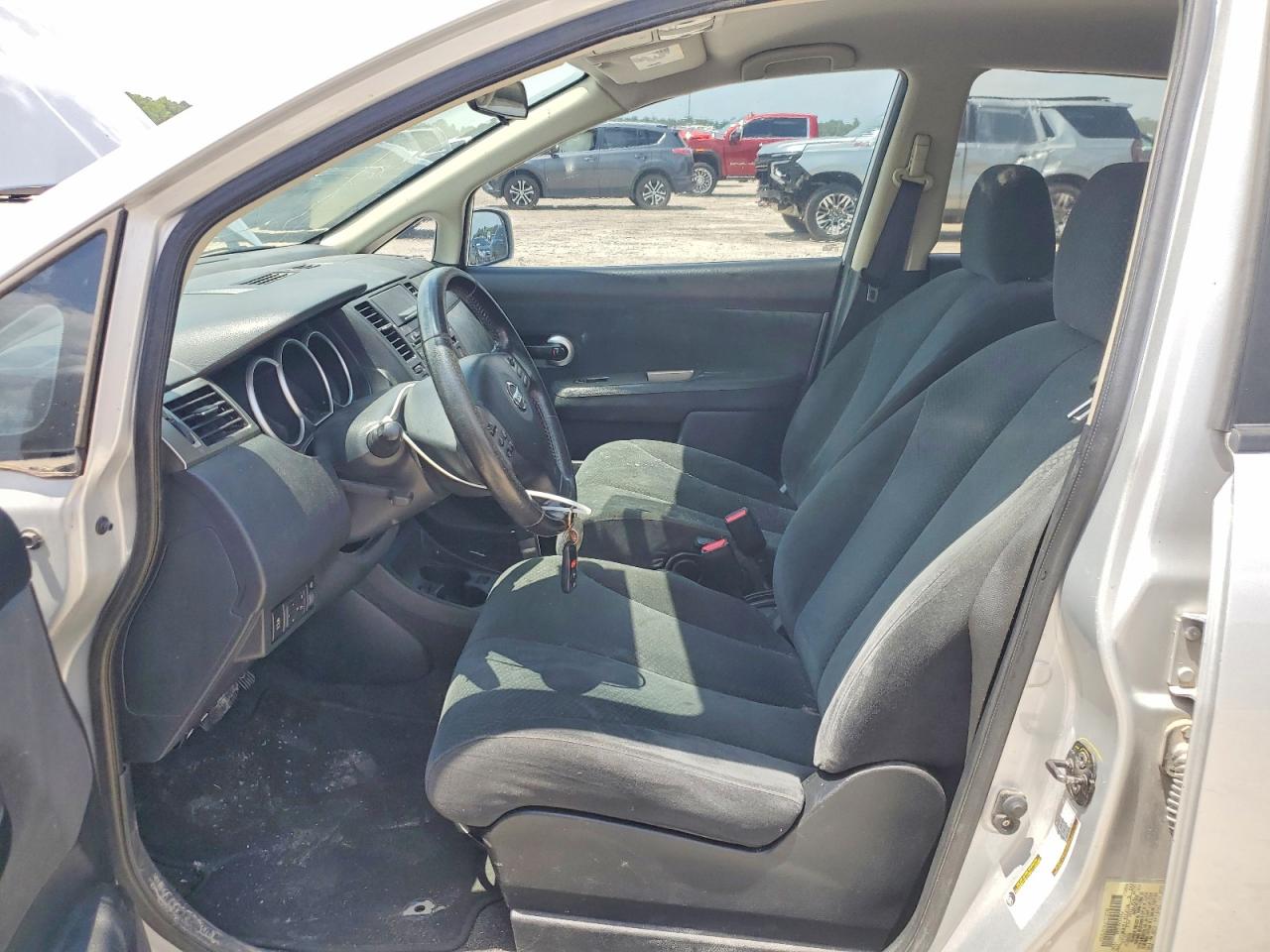 2012 Nissan Versa 1.8 S Серебряный vin: 3N1BC1CP5CK292954