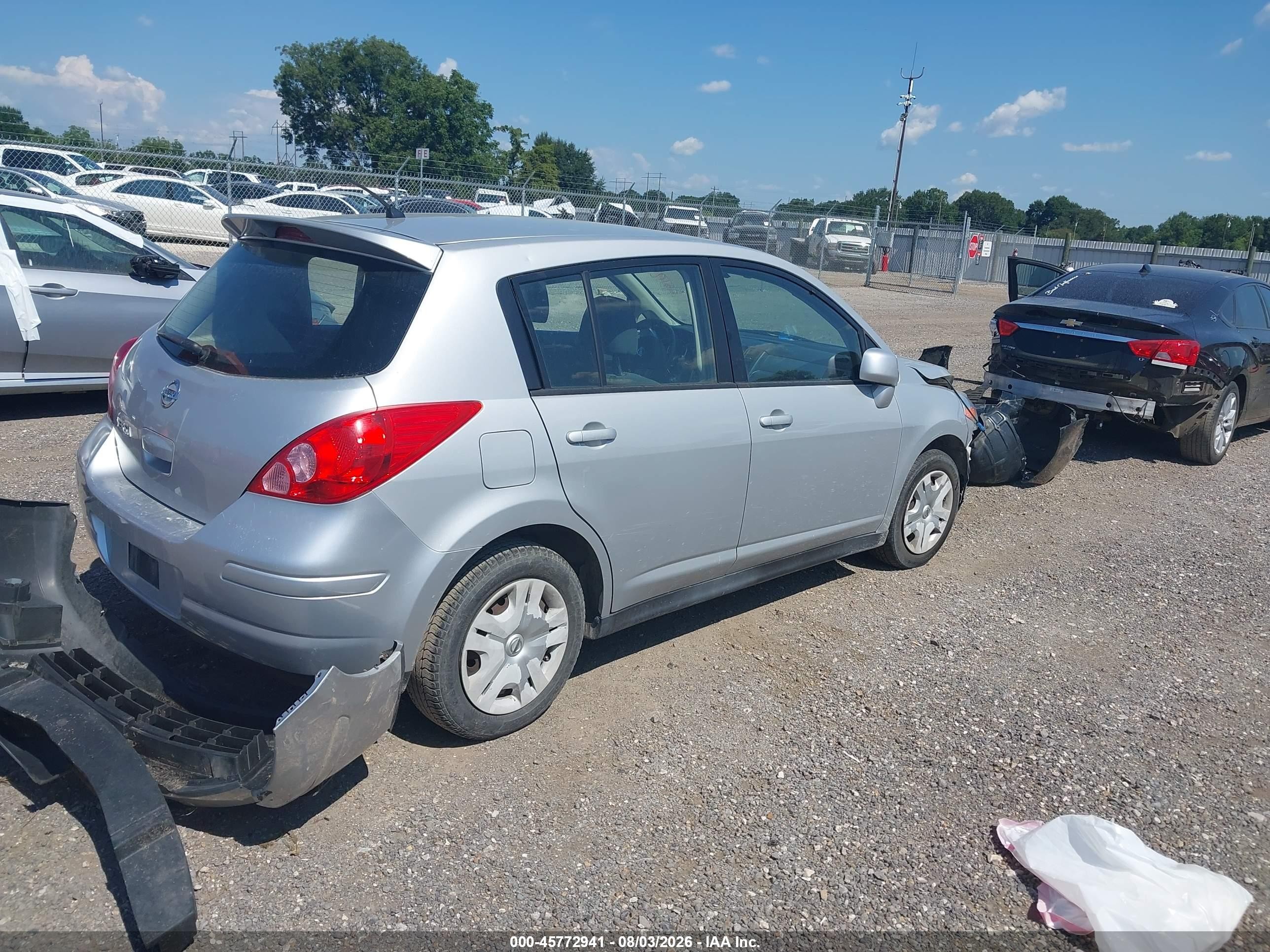 2012 Nissan Versa 1.8 S Silver vin: 3N1BC1CP5CK802610
