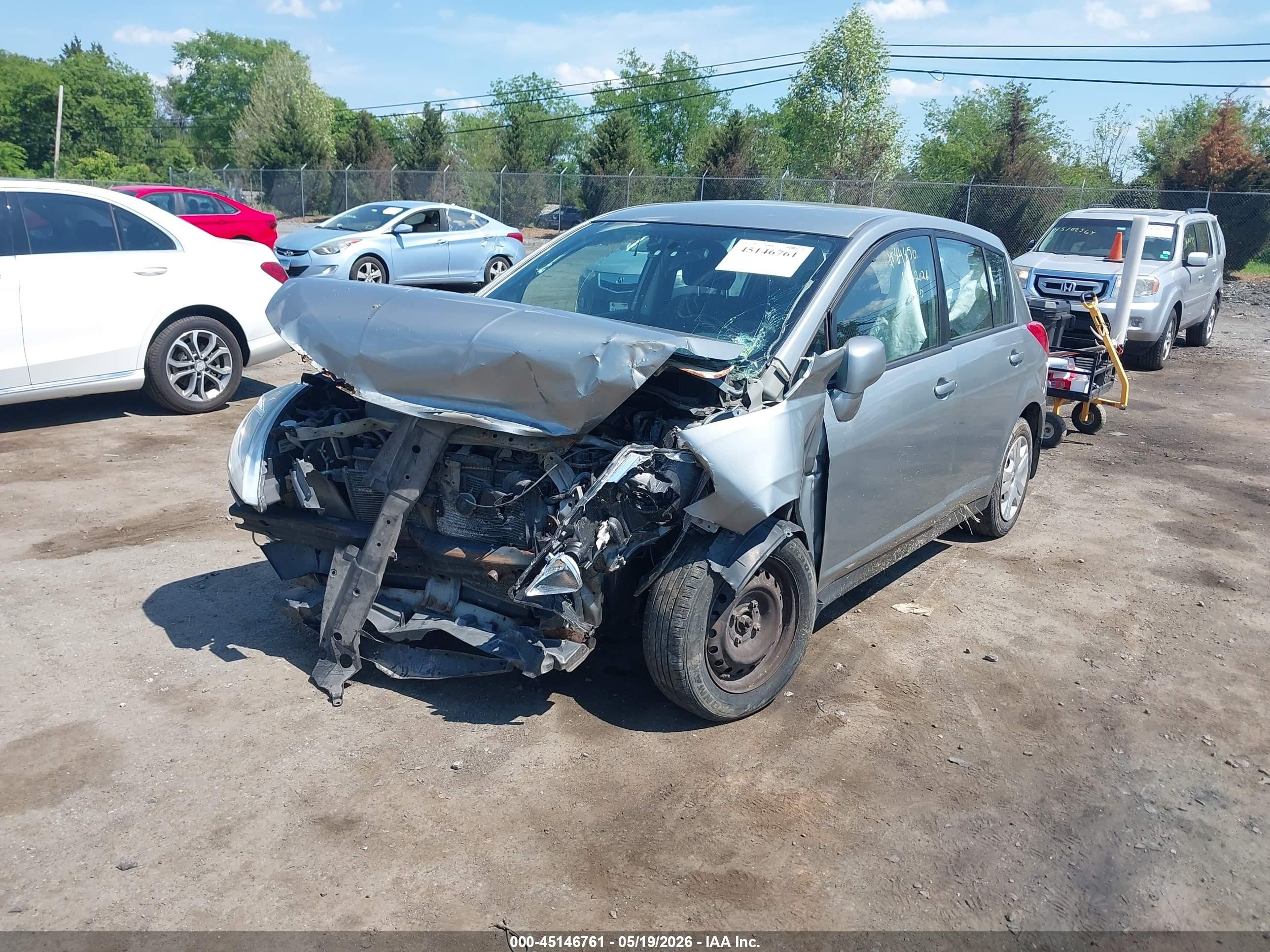 2010 Nissan Versa 1.8s Gray vin: 3N1BC1CP6AL442397