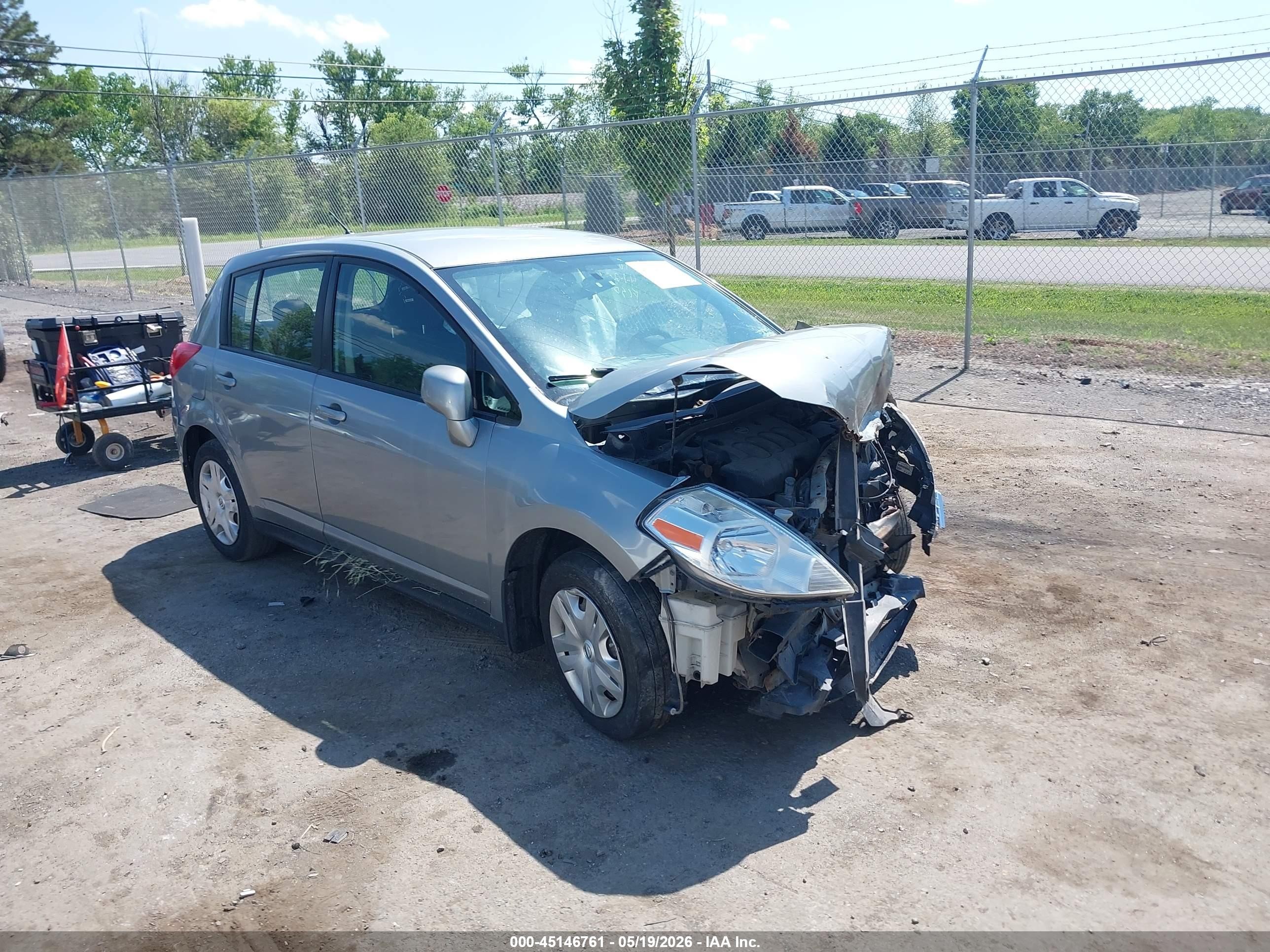 2010 Nissan Versa 1.8s Gray vin: 3N1BC1CP6AL442397