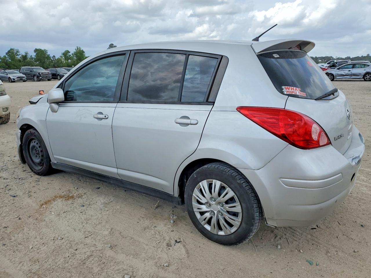 2011 Nissan Versa Silver vin: 3N1BC1CP6BL376225