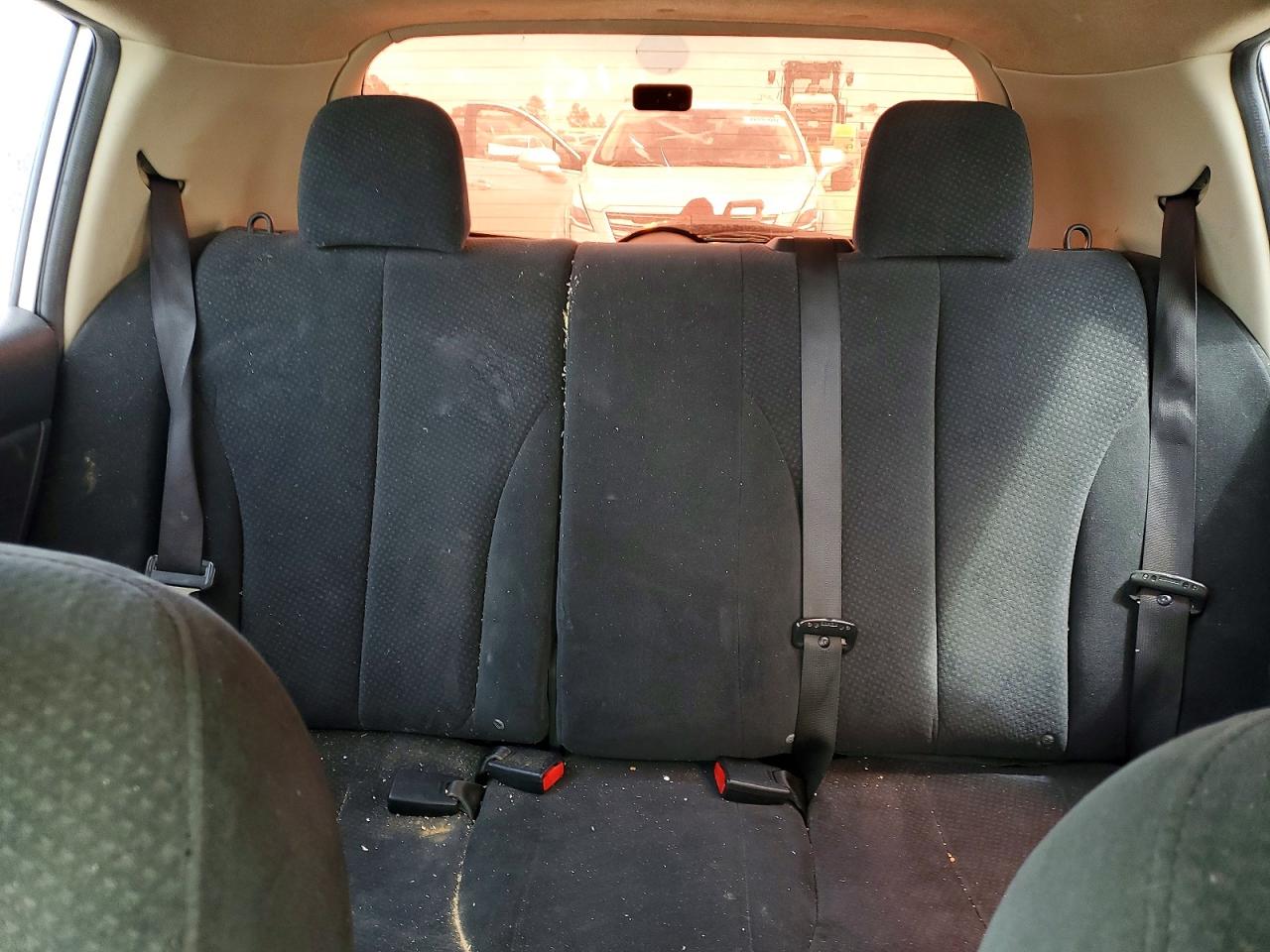 2011 Nissan Versa Silver vin: 3N1BC1CP6BL376225
