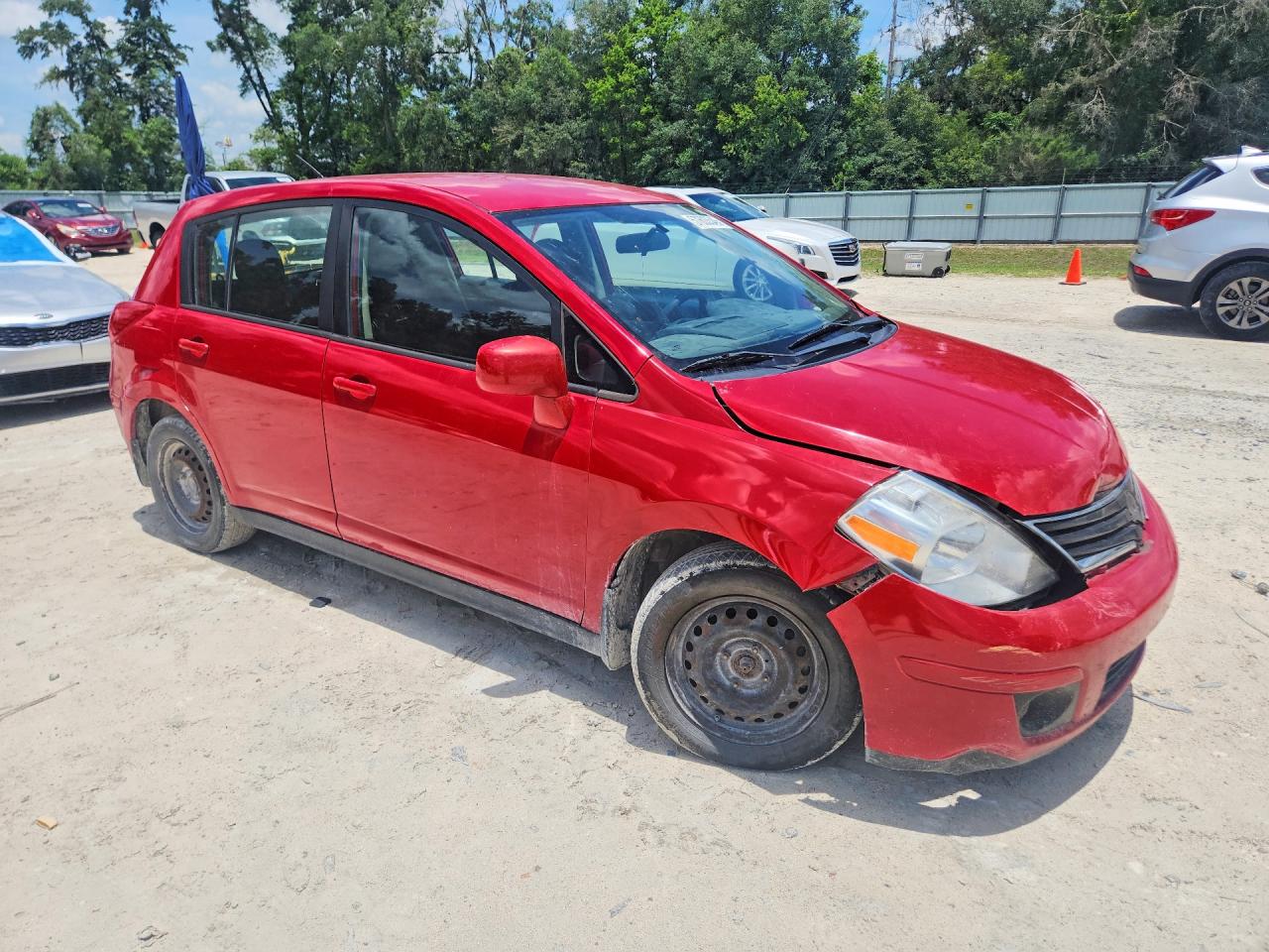 2011 Nissan Versa S/sl Red vin: 3N1BC1CP6BL388939