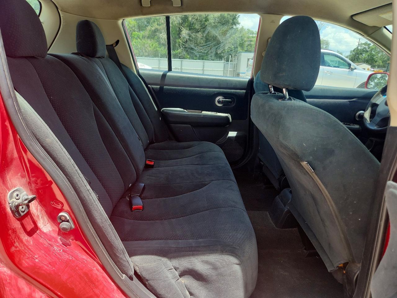 2011 Nissan Versa S/sl Red vin: 3N1BC1CP6BL388939