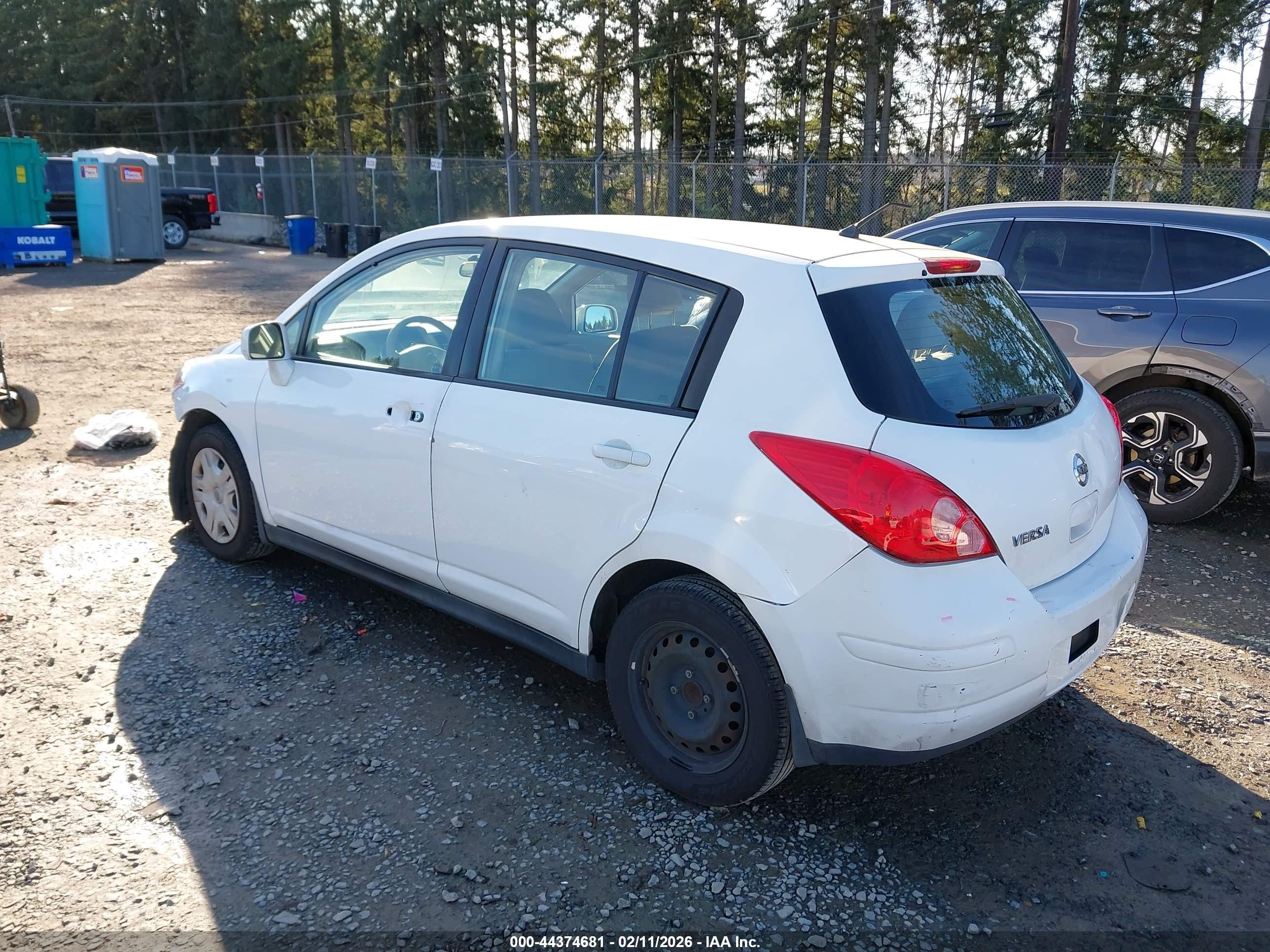 2011 Nissan Versa 1.8s White vin: 3N1BC1CP6BL410244