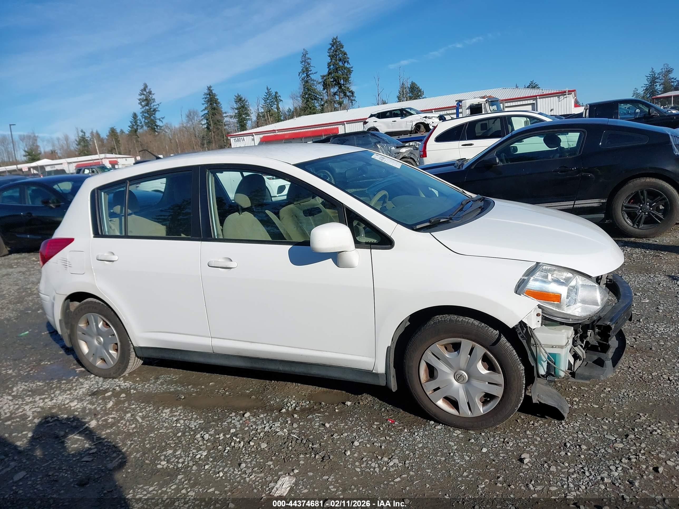 2011 Nissan Versa 1.8s White vin: 3N1BC1CP6BL410244