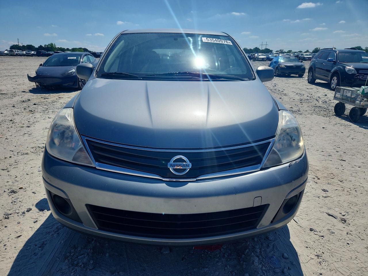 2011 Nissan Versa 1.8 S Silver vin: 3N1BC1CP6BL434575