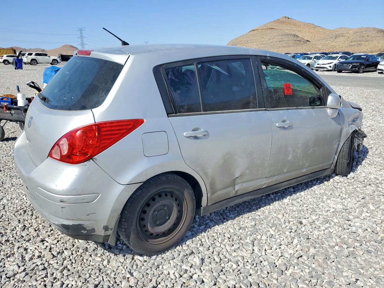2011 Nissan Versa 1.8 S Silver vin: 3N1BC1CP6BL447164