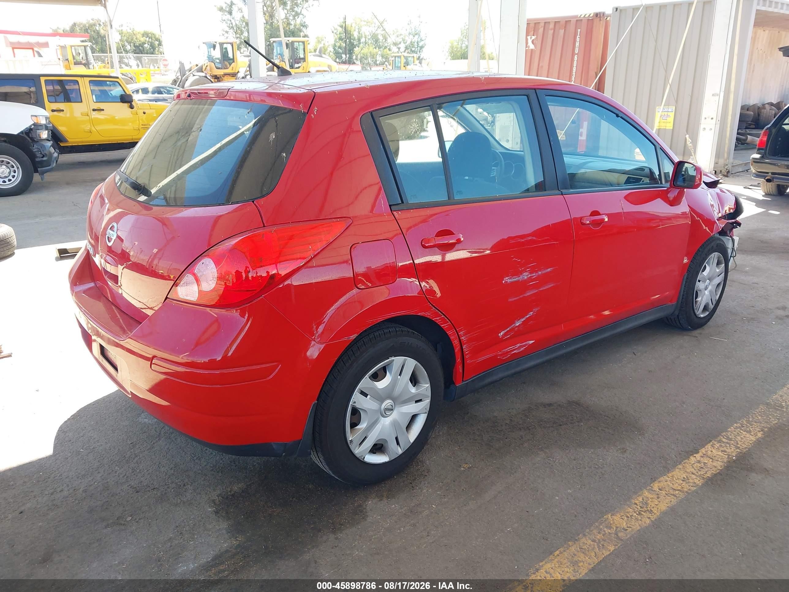 2011 Nissan Versa 1.8s Red vin: 3N1BC1CP6BL490774