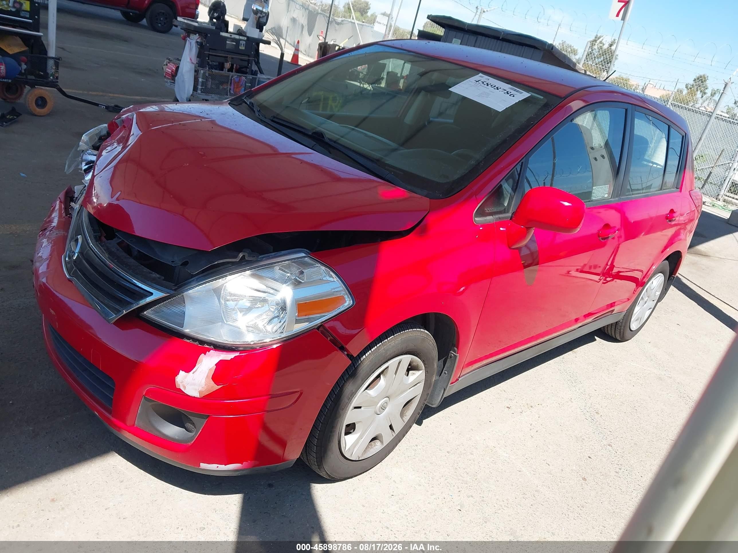 2011 Nissan Versa 1.8s Red vin: 3N1BC1CP6BL490774