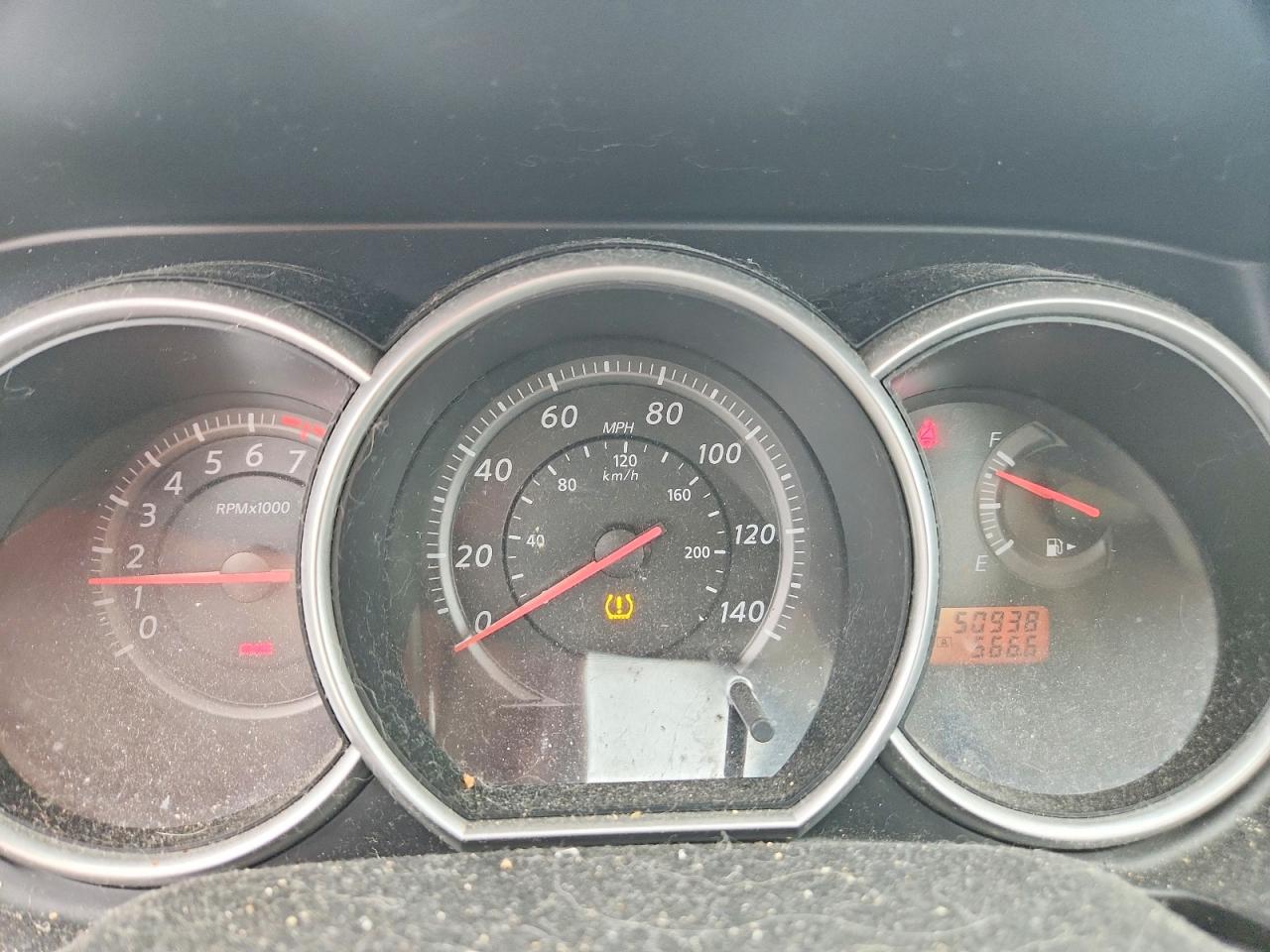 2011 Nissan Versa 1.8 S Silver vin: 3N1BC1CP6BL502549