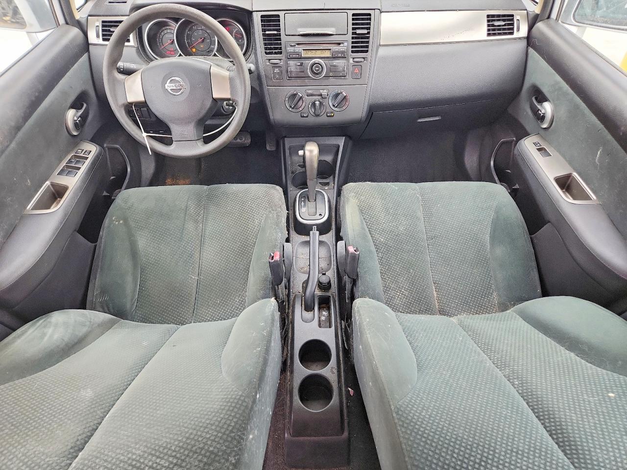 2011 Nissan Versa 1.8 S Silver vin: 3N1BC1CP6BL502549