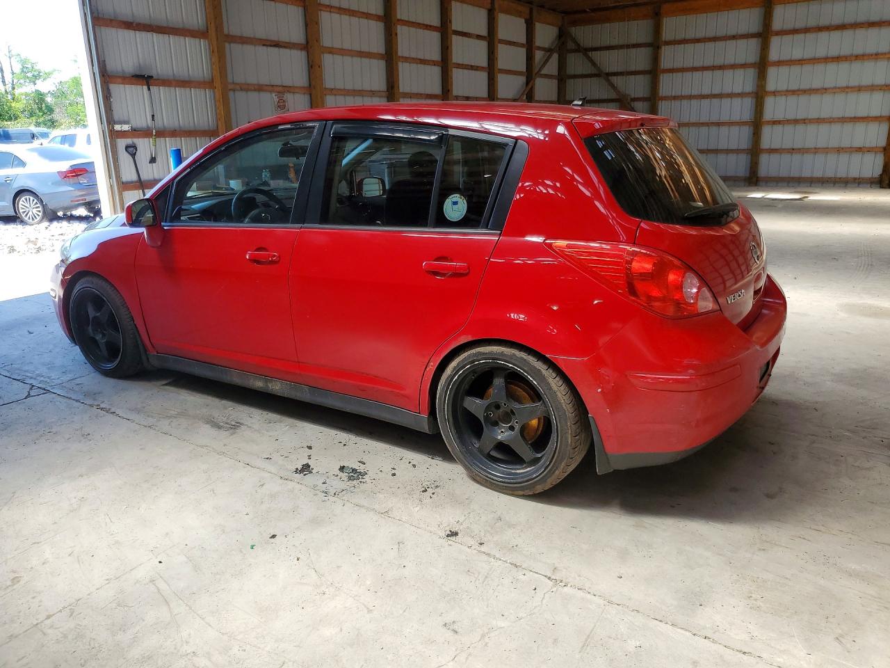 2011 Nissan Versa 1.8 S Red vin: 3N1BC1CP6BL505502