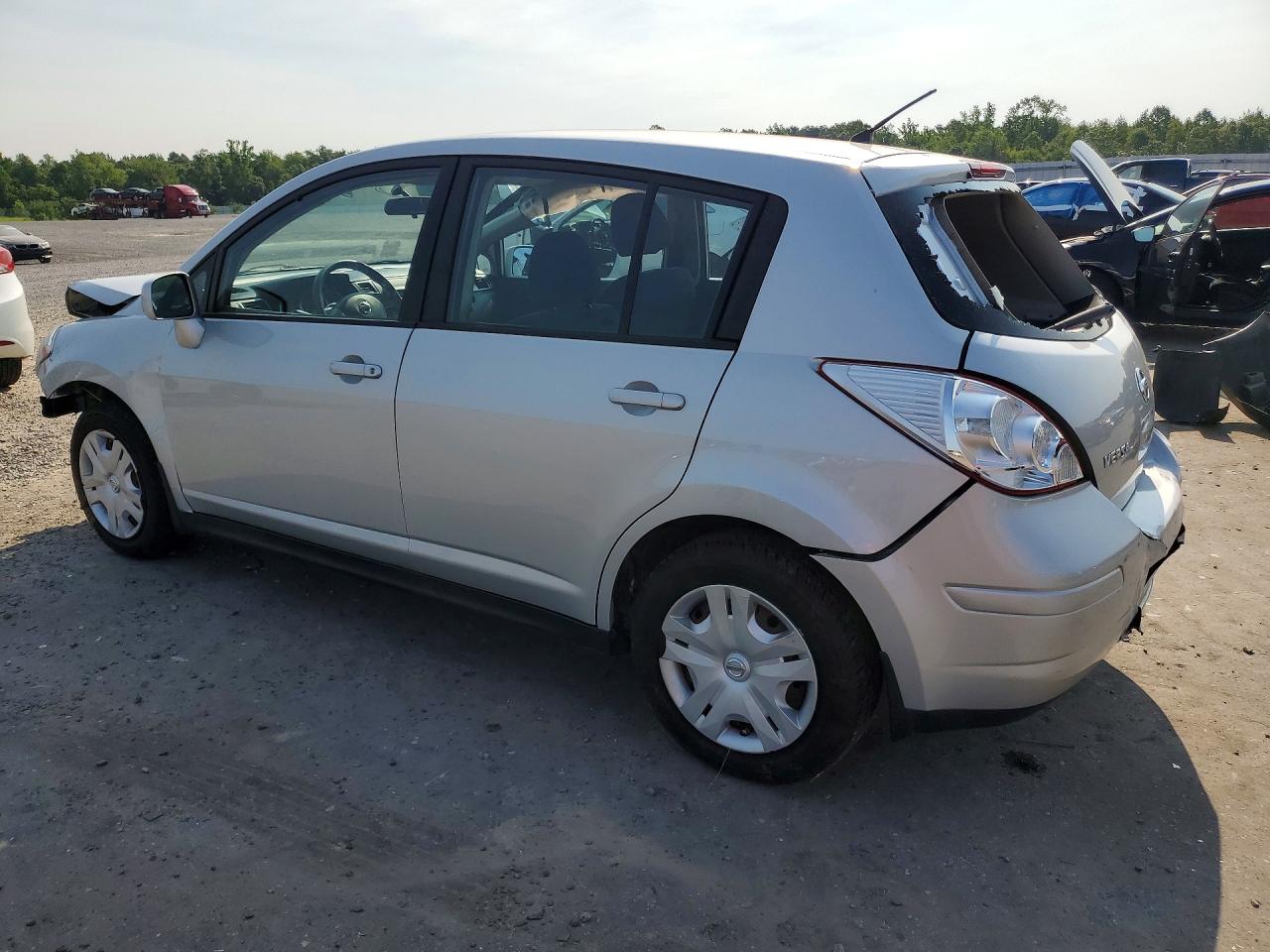 2011 Nissan Versa 1.8 S Silver vin: 3N1BC1CP6BL516841