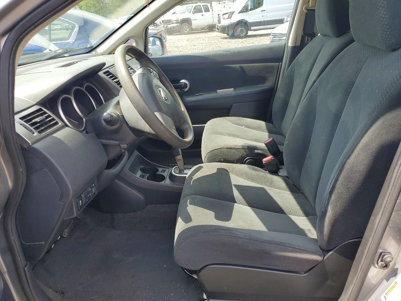 2012 Nissan Versa 1.8 S Silver vin: 3N1BC1CP6CK204963