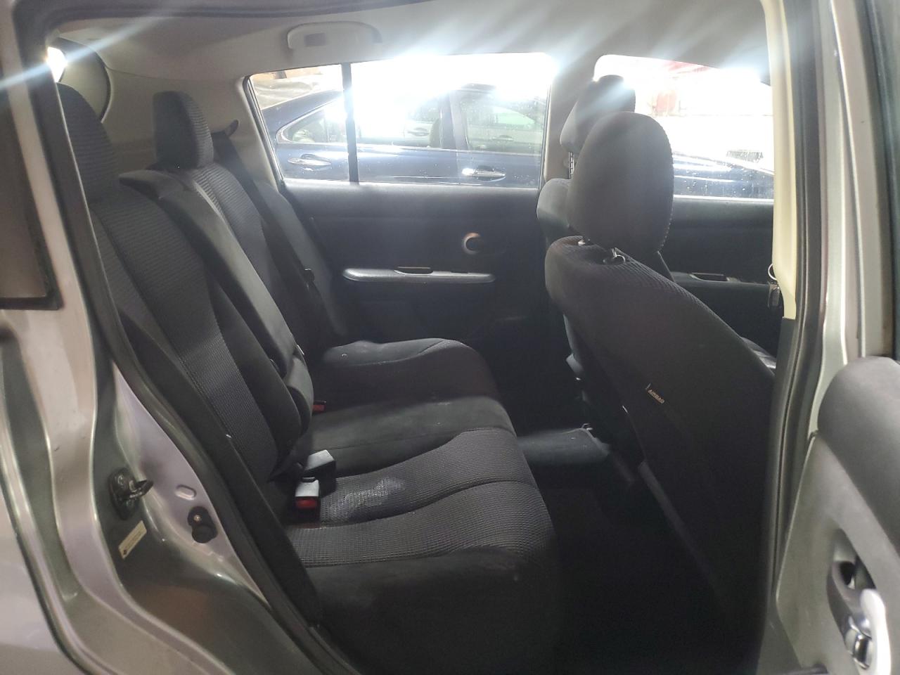 2012 Nissan Versa 1.8 S Silver vin: 3N1BC1CP6CK211847