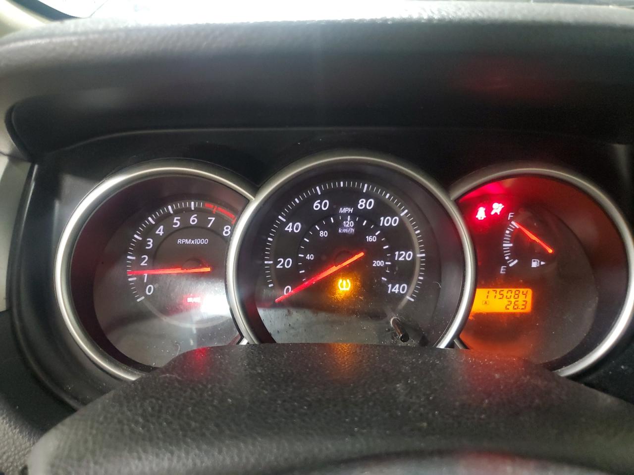 2012 Nissan Versa 1.8 S Silver vin: 3N1BC1CP6CK211847