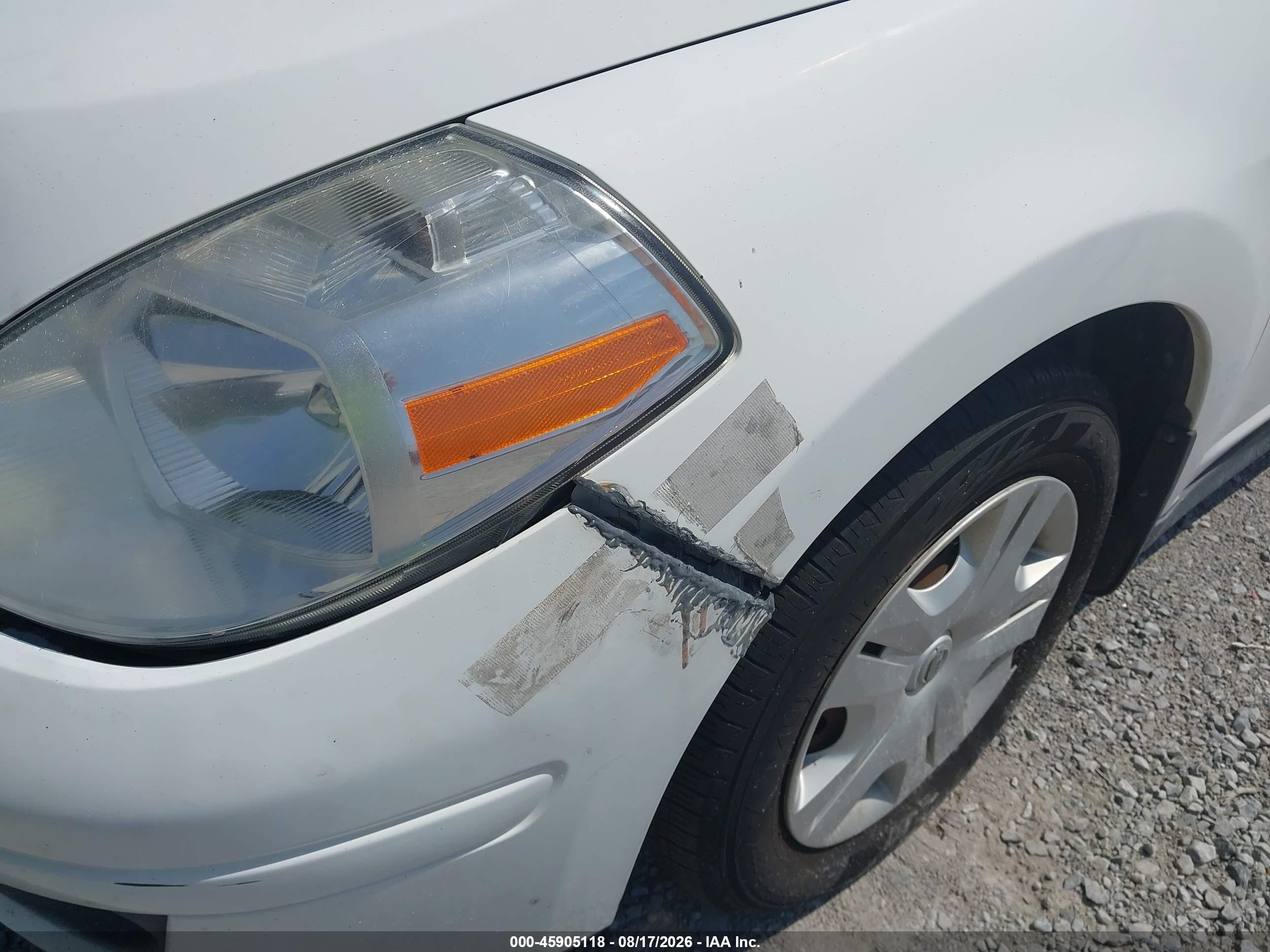 2012 Nissan Versa 1.8 S Белый vin: 3N1BC1CP6CK216160