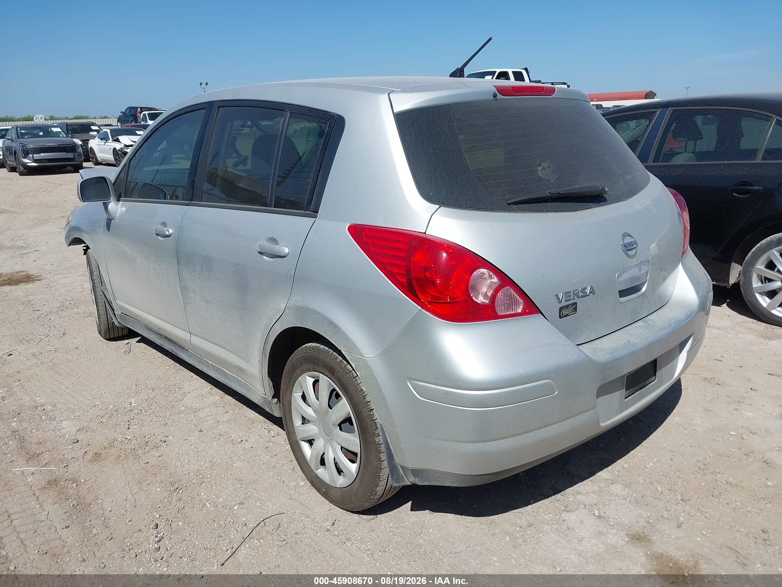 2012 Nissan Versa 1.8 S Серебряный vin: 3N1BC1CP6CK224629