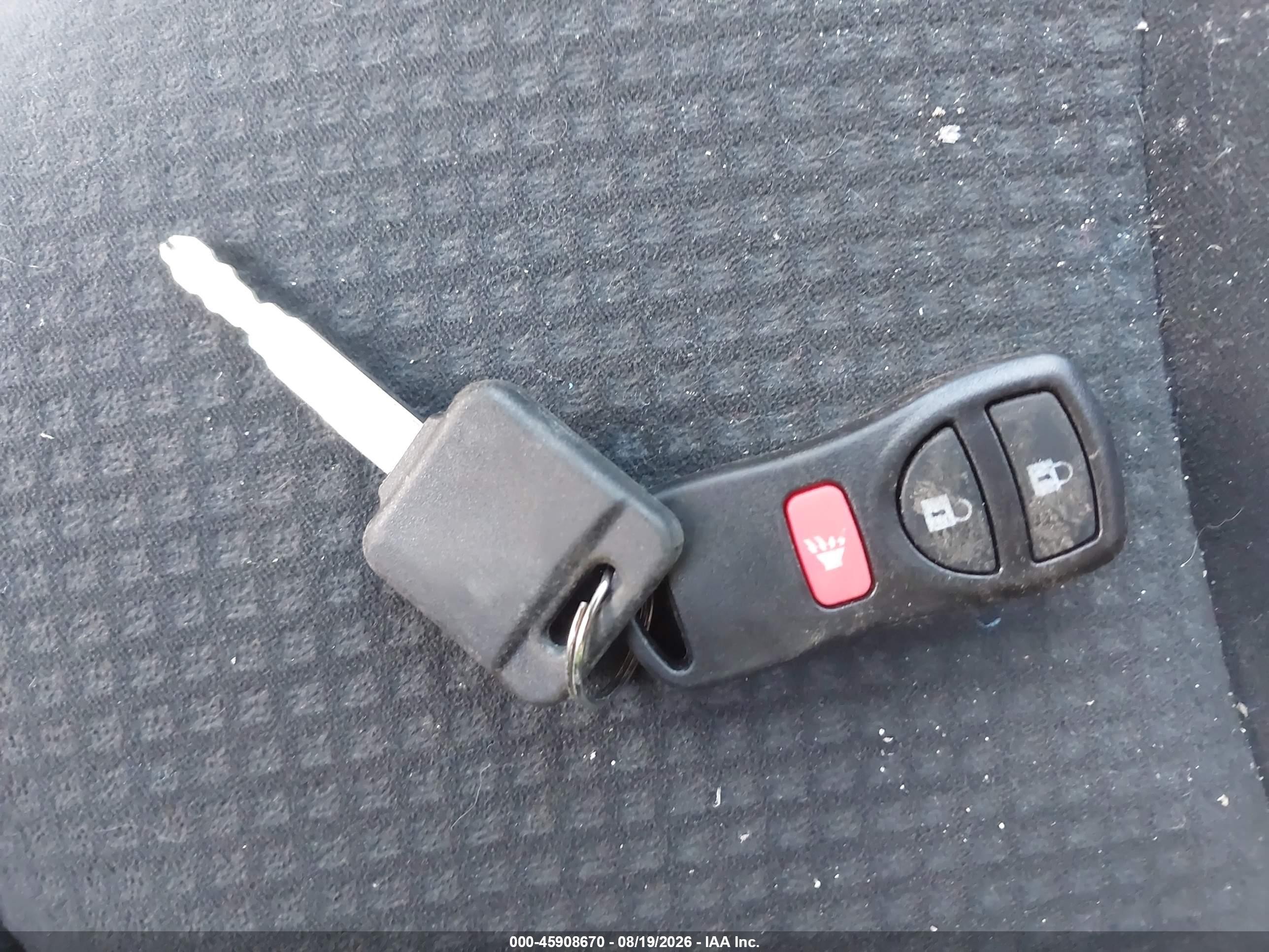 2012 Nissan Versa 1.8 S Серебряный vin: 3N1BC1CP6CK224629