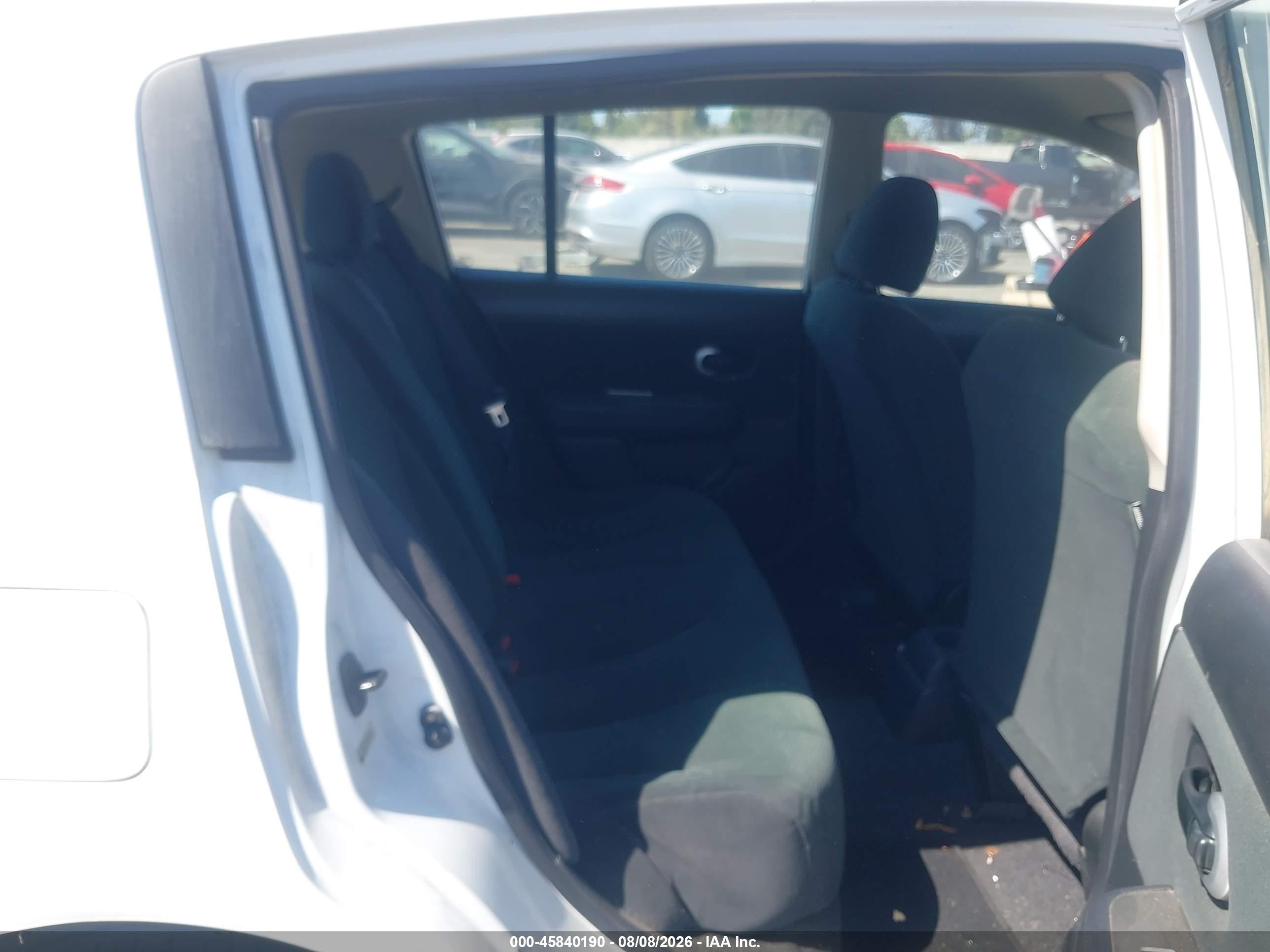 2012 Nissan Versa 1.8 S White vin: 3N1BC1CP6CK268470