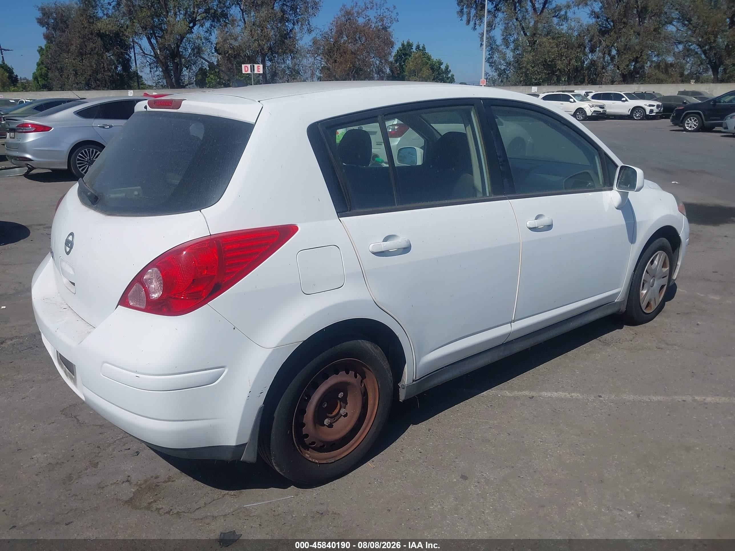 2012 Nissan Versa 1.8 S White vin: 3N1BC1CP6CK268470