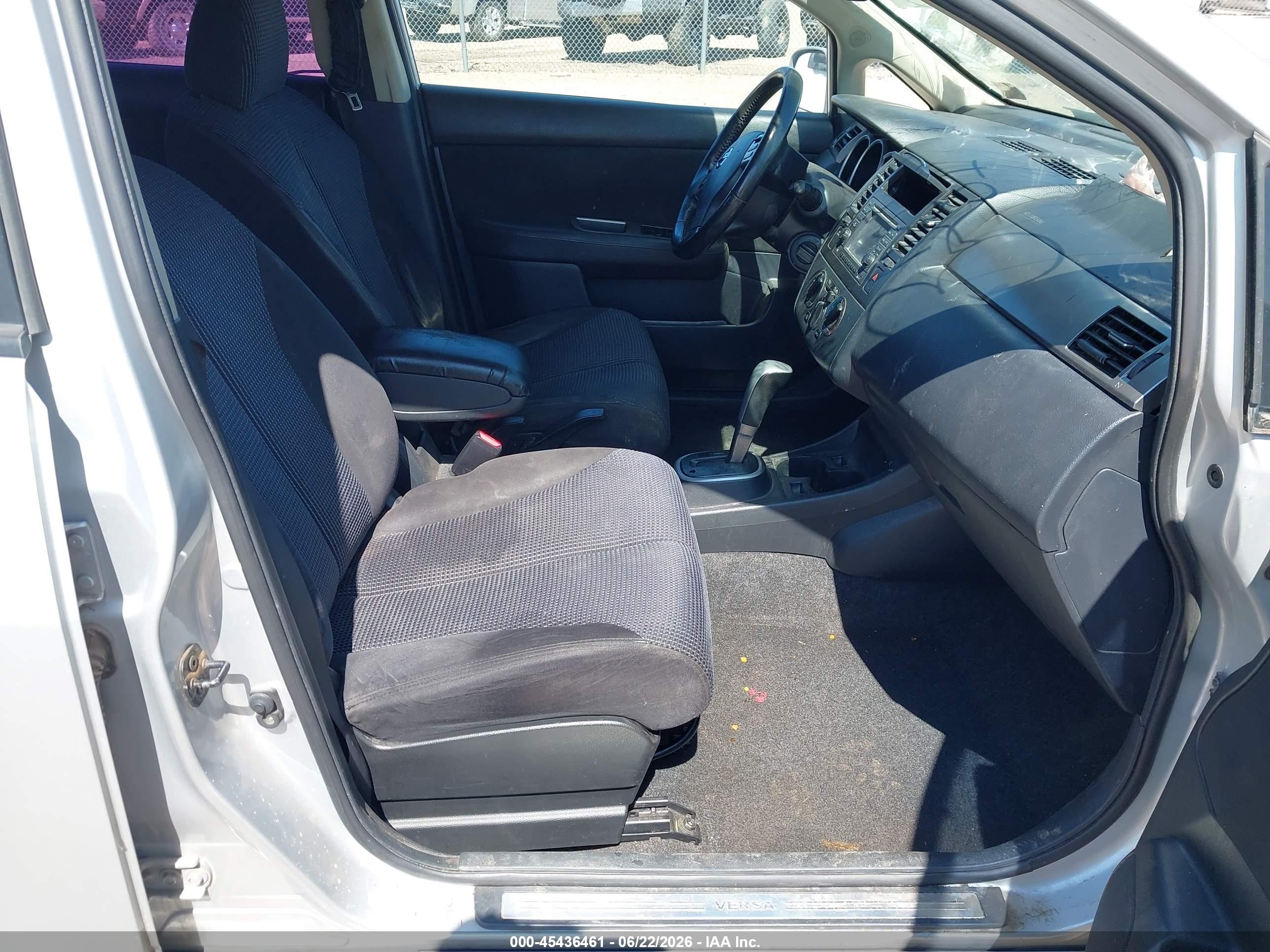 2012 Nissan Versa 1.8 Sl Silver vin: 3N1BC1CP6CK273281
