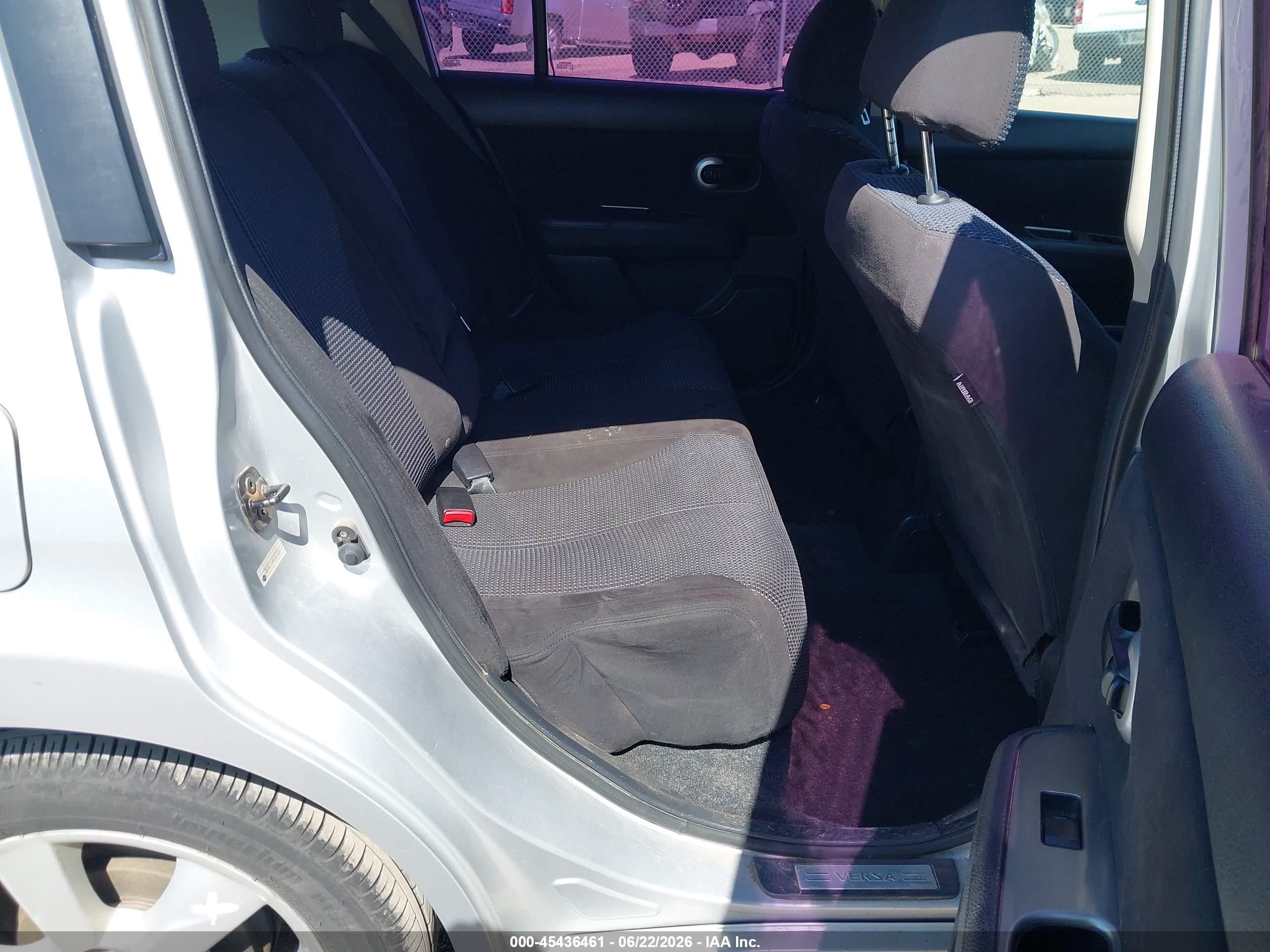 2012 Nissan Versa 1.8 Sl Silver vin: 3N1BC1CP6CK273281