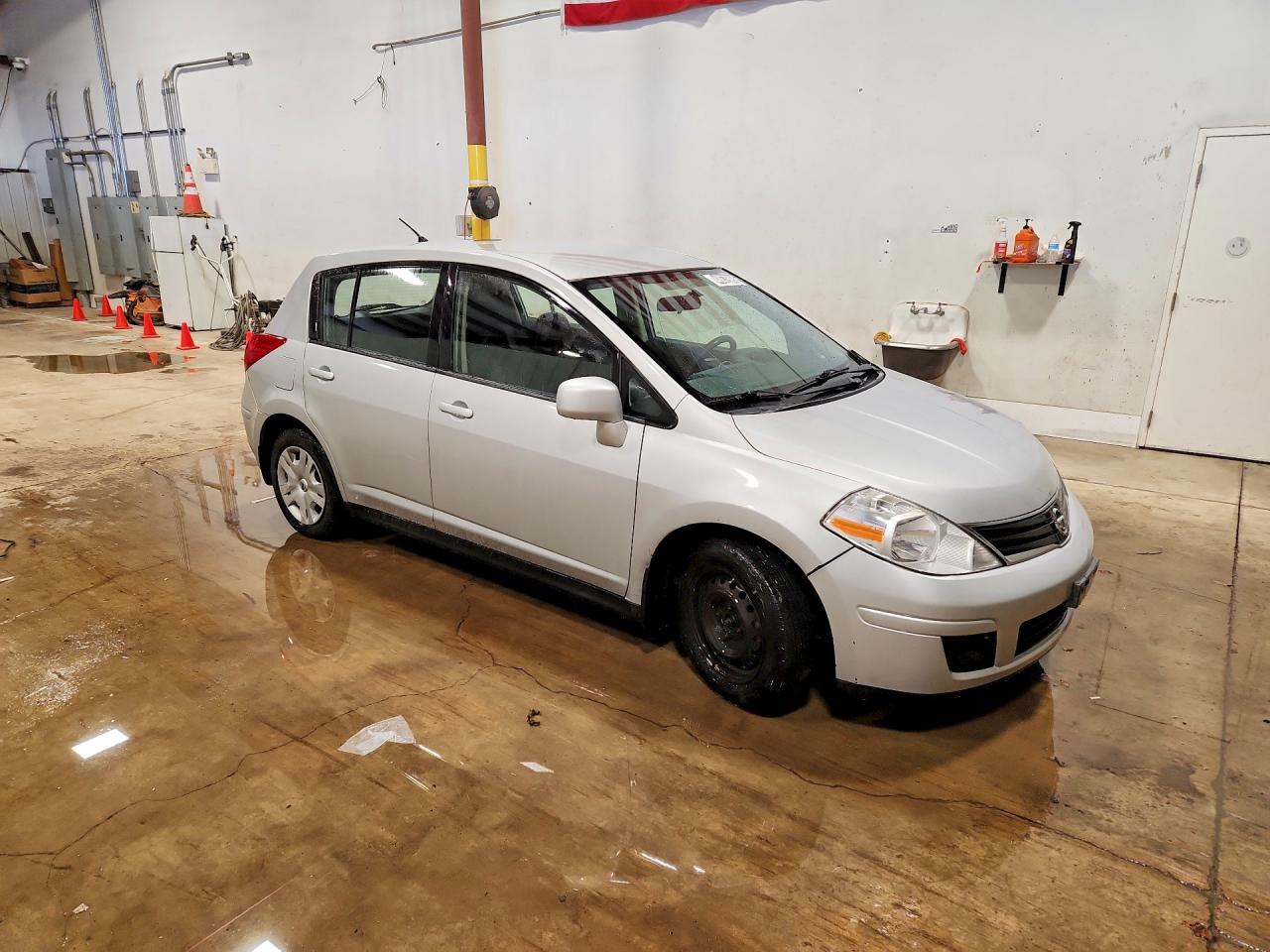 2012 Nissan Versa 1.8 S Silver vin: 3N1BC1CP6CK277301