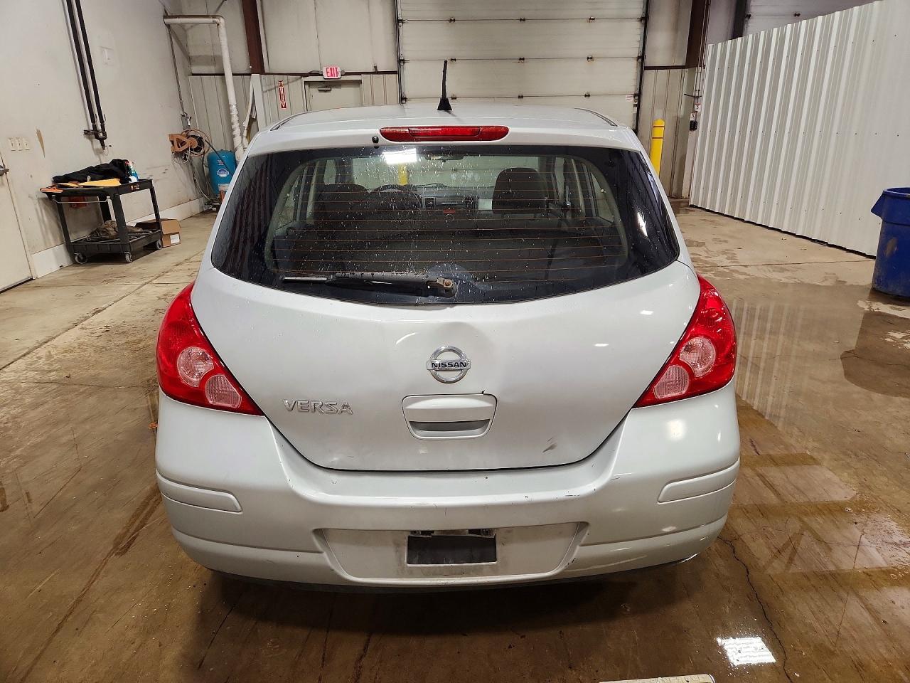 2012 Nissan Versa 1.8 S Silver vin: 3N1BC1CP6CK277301